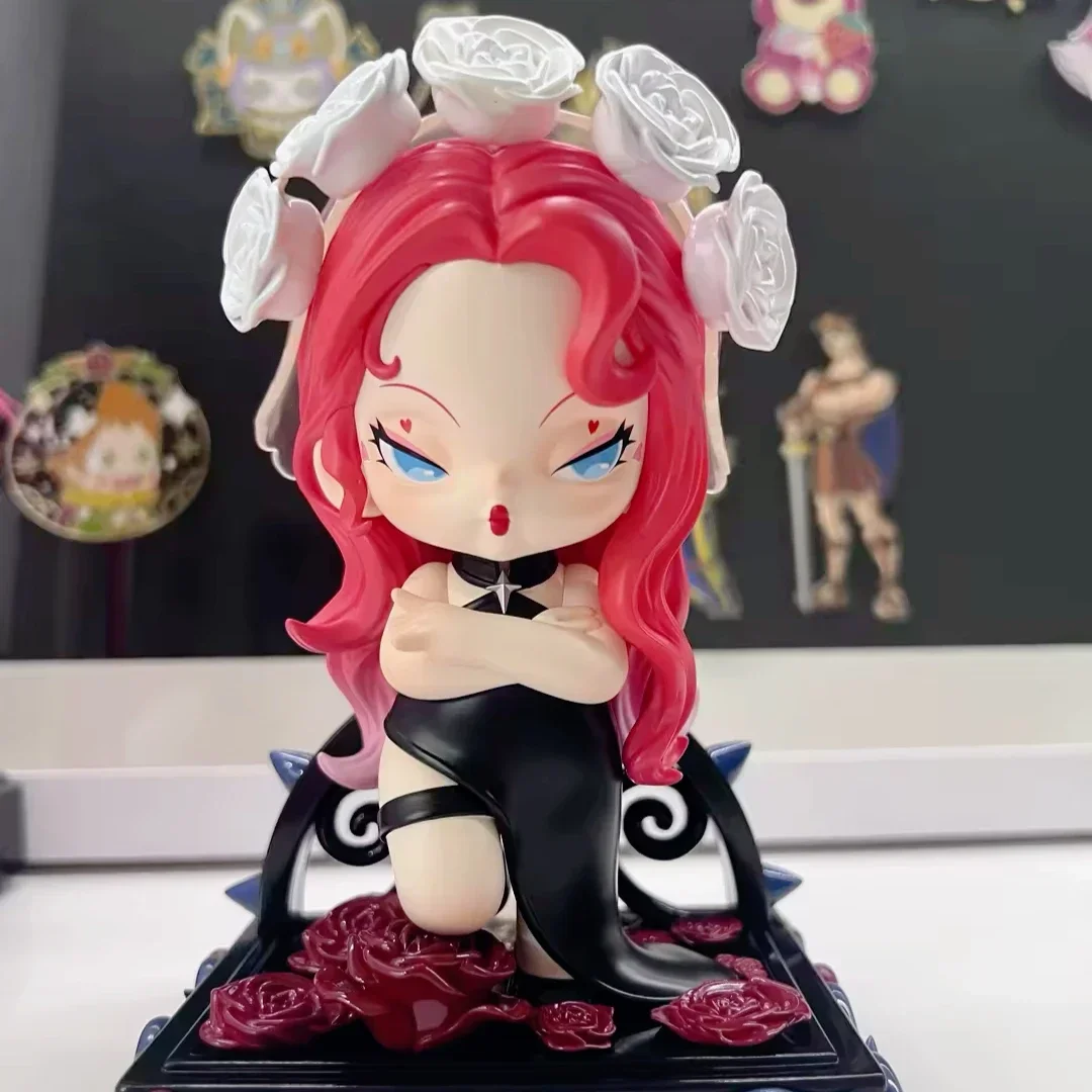 Dodo Nami Equinox Flower Figure Rich Nami Lady Red Beauty Noble Princess Baby Fox Designers Toy Art Collection