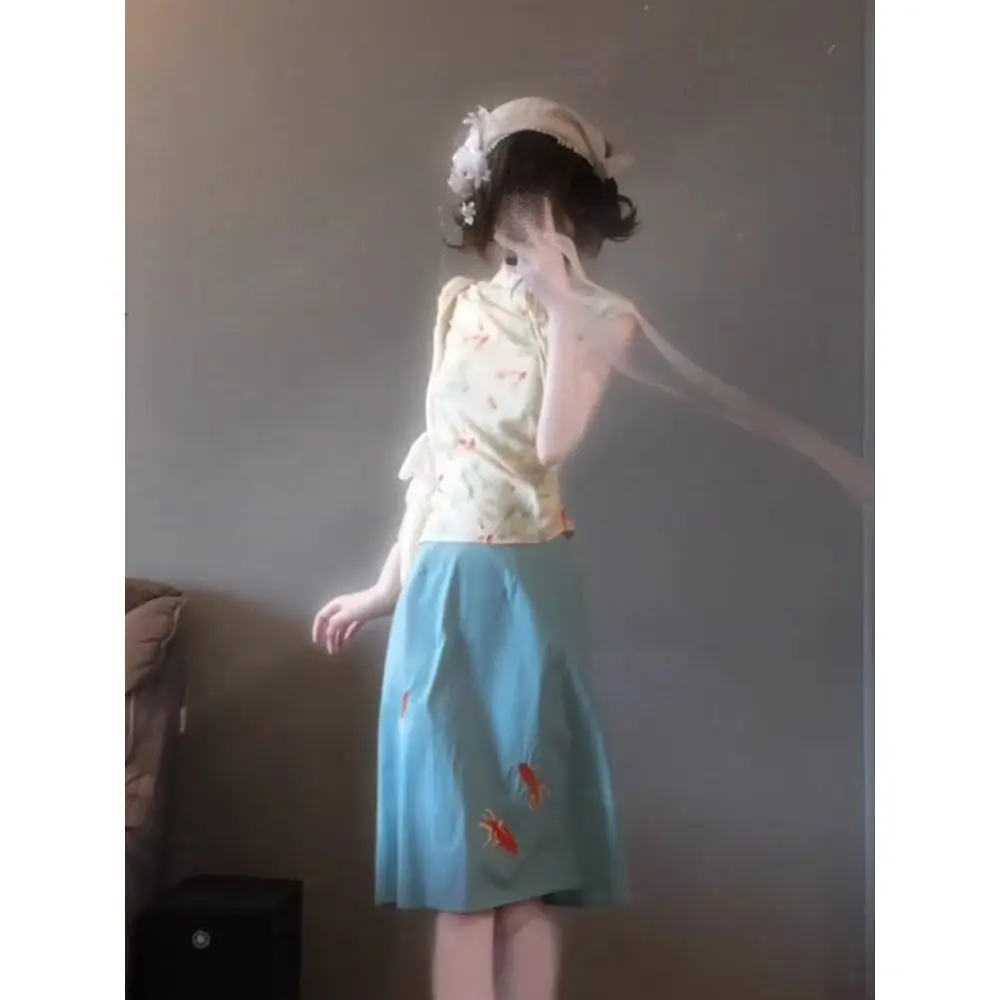 여름 꿈결정세트 개구리 잠금장치 블라우스 플로럴 미디 스커트 투피스 리조트룩 빈티지 코티지코어 감성 젠틀 미니멀리스트