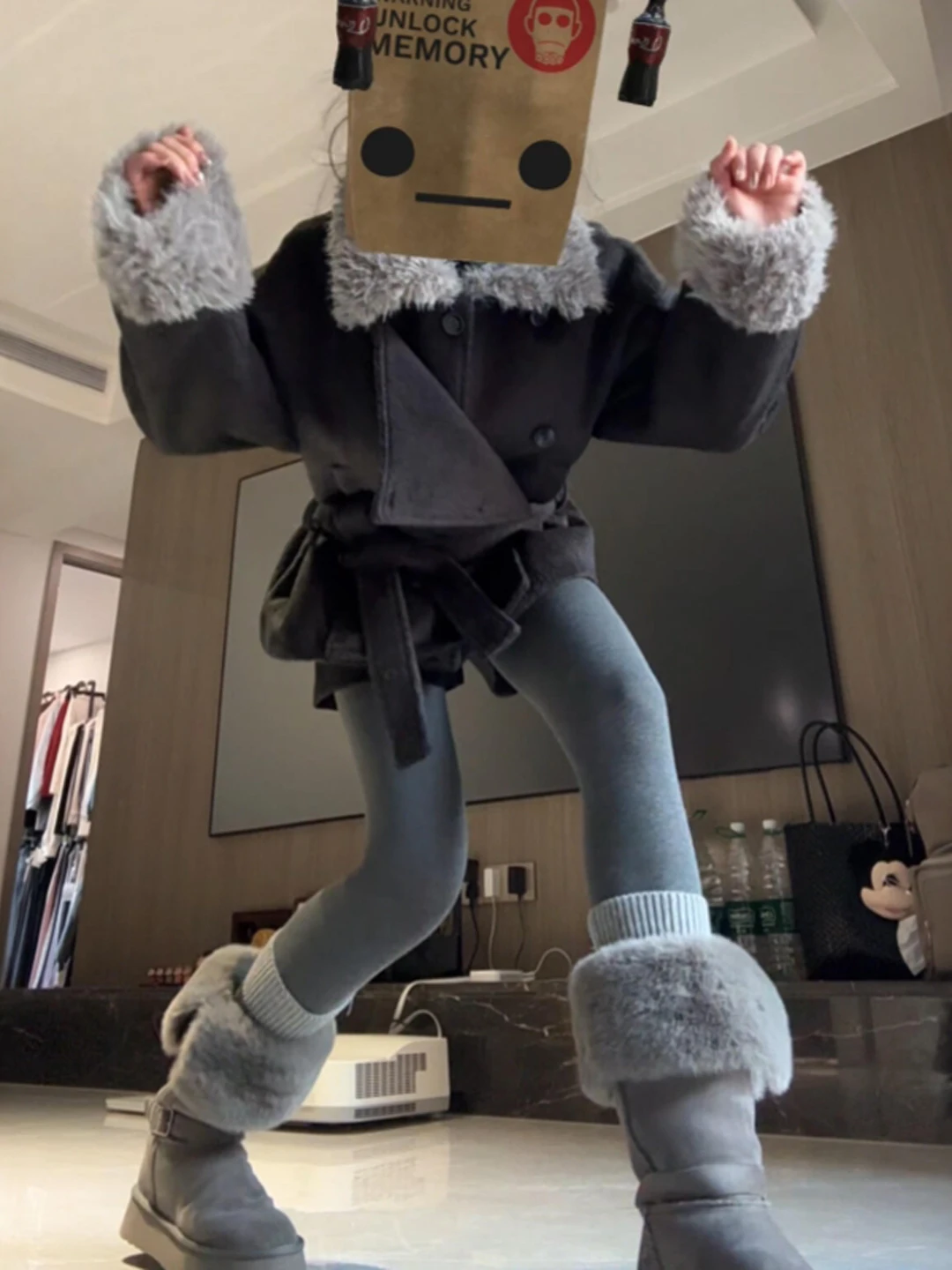 

Корейский уникальный шерстяной жилет-пальто с поясом, очень красивый, модный, зимний, с высокой талией, длинный, утепленный