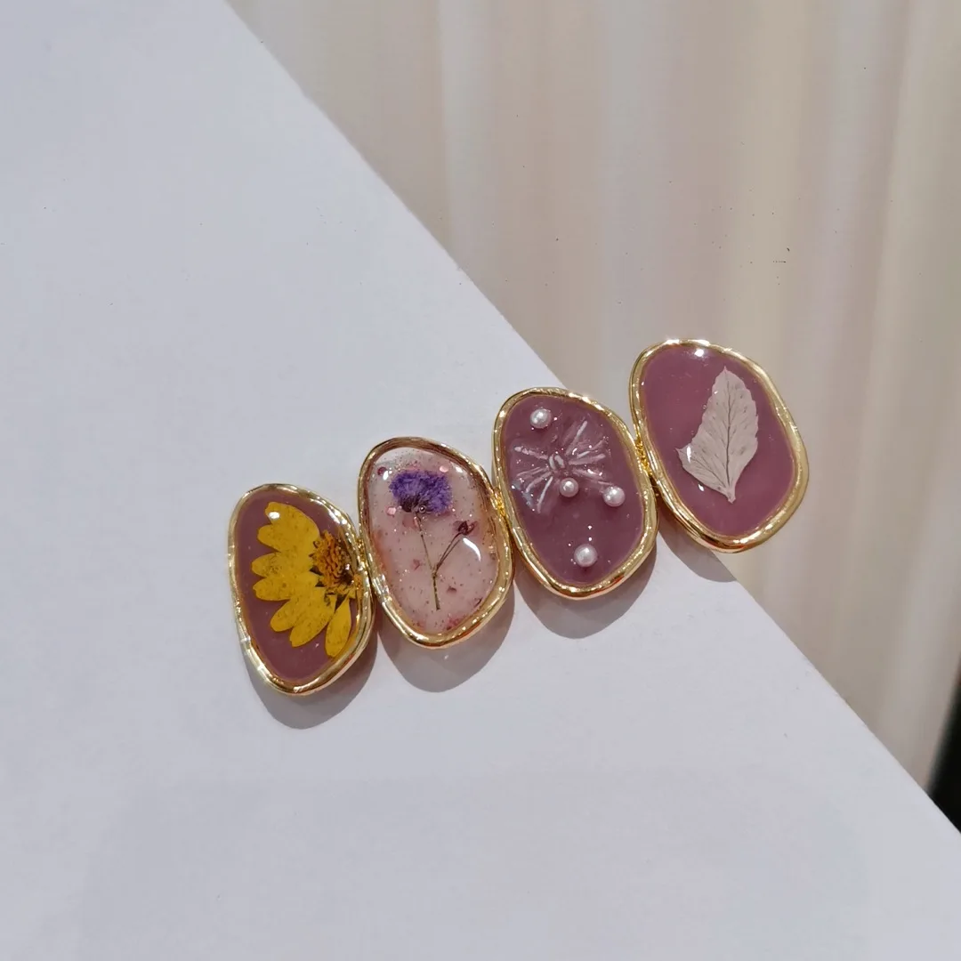 

3179 Wholesale Dried Eternal Flowers Resin Hair Clips Duckbill Clips Fresh Style Crystal Chrysanthemum Accessories Side Clips