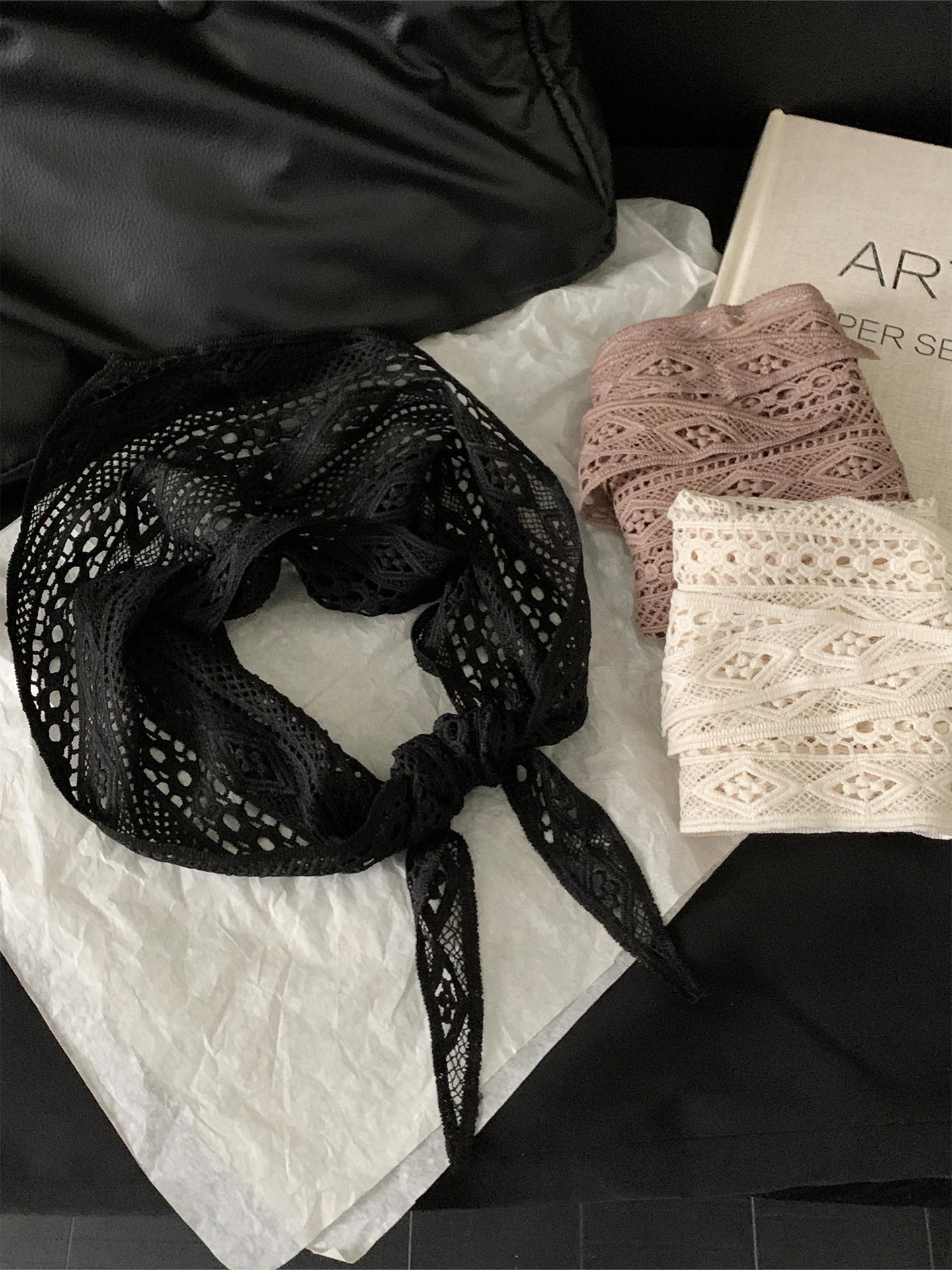 Lace Hollow  Scarf Butt Curtain Women's High Fashion Layered Wear with Jeans Versatile Half Skirt Waist Scarf