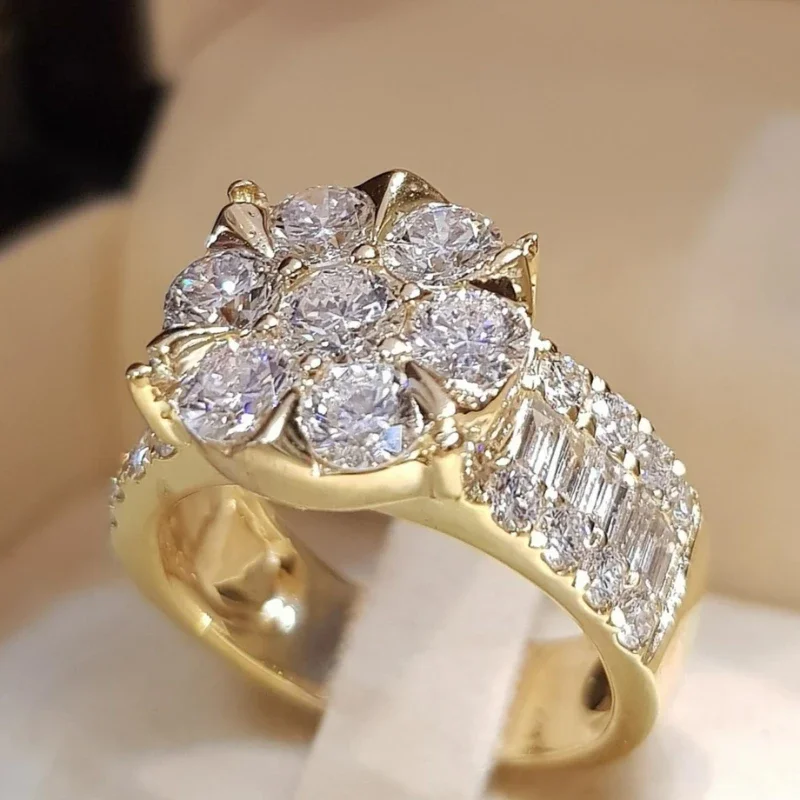 Bague en zircon synthétique incrusté en forme de fleur exquise, bague de fiançailles pour femme, bijoux plaqués or