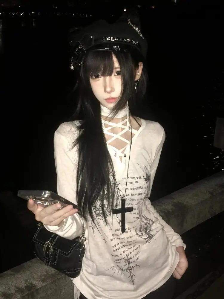 Thumbnail 2 - #30 Trending Womens Graphic Print Tees Right Now