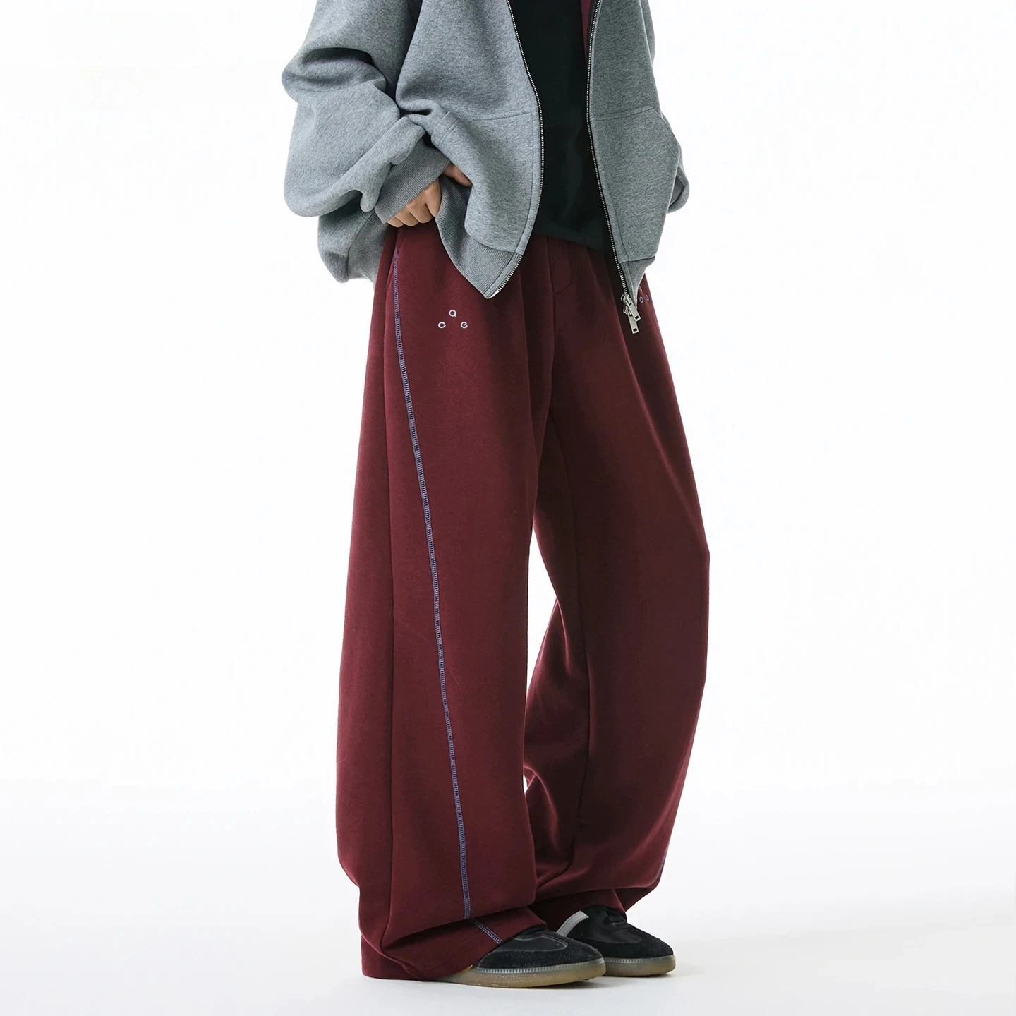 

Men's Heavyweight Sweatpants, Winter Thermal Joggers with Contrast Stitch, Loose Fit Straight Leg Pants for Casual Streetwear