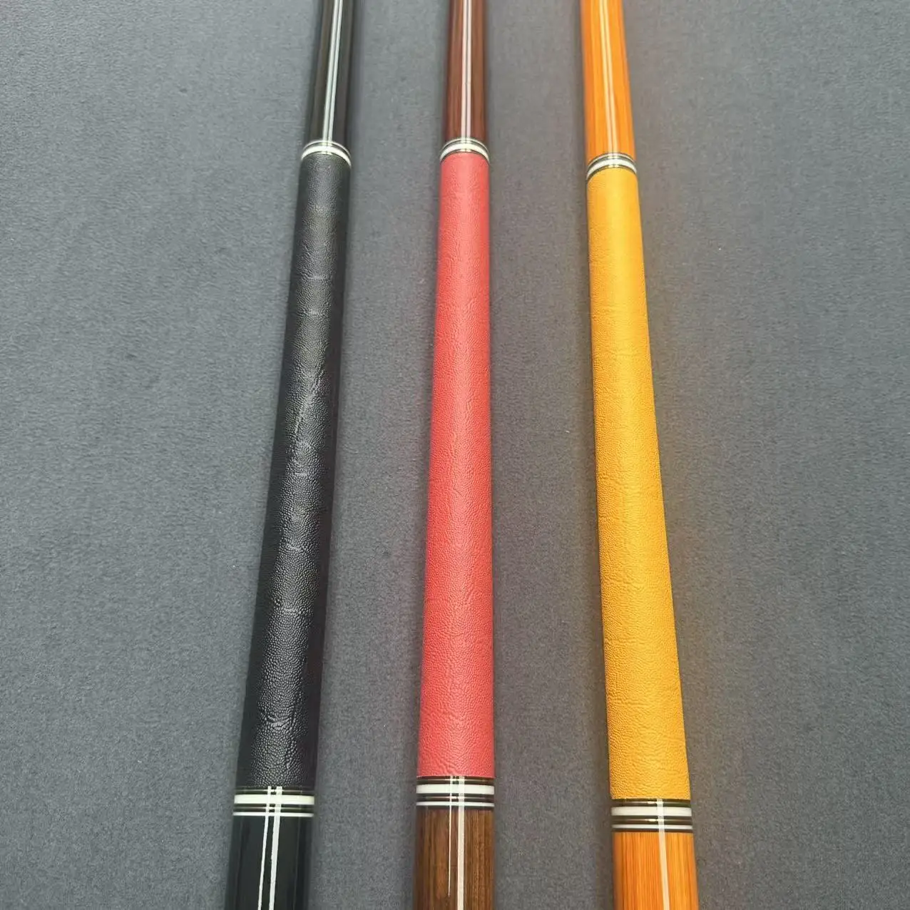 

2025Brand New 1/2 Split Maple Shaft Pool Cue 58 Inches 12.5mm Tip High Quality Stainless Steel Leather Grip Direct Factory
