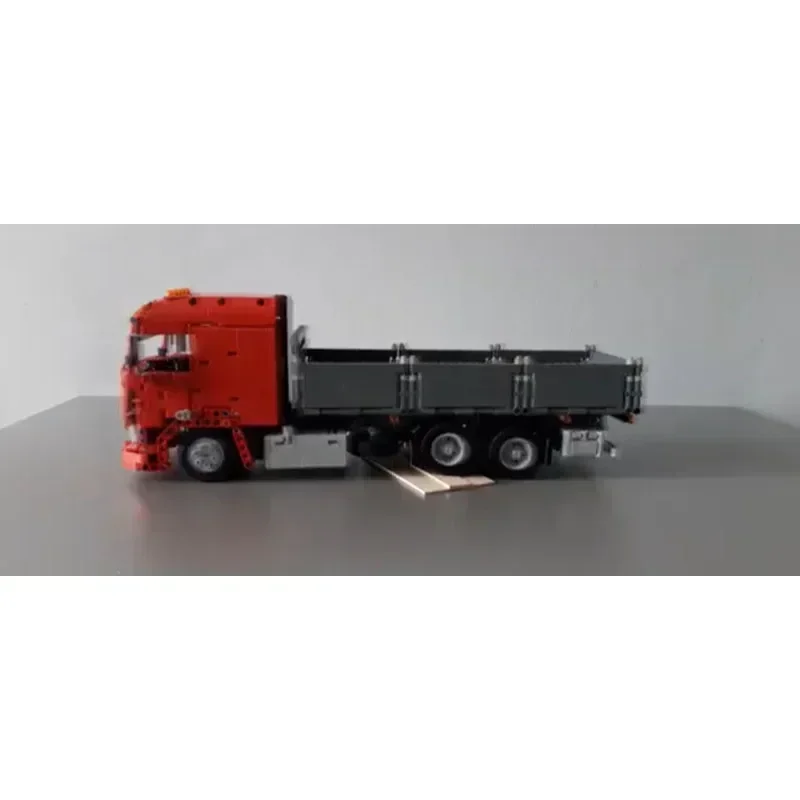 MOC-153303 Cargo Tr…