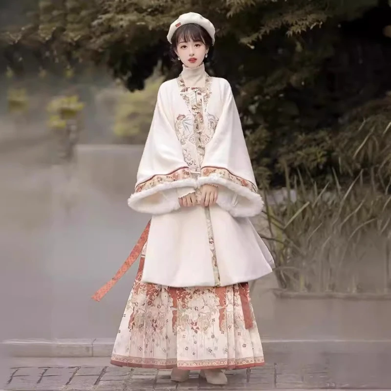 

Winter women's original Ming-made Song-made Hanfu women's national style long jacket collar pleated horse skirt daily velvet
