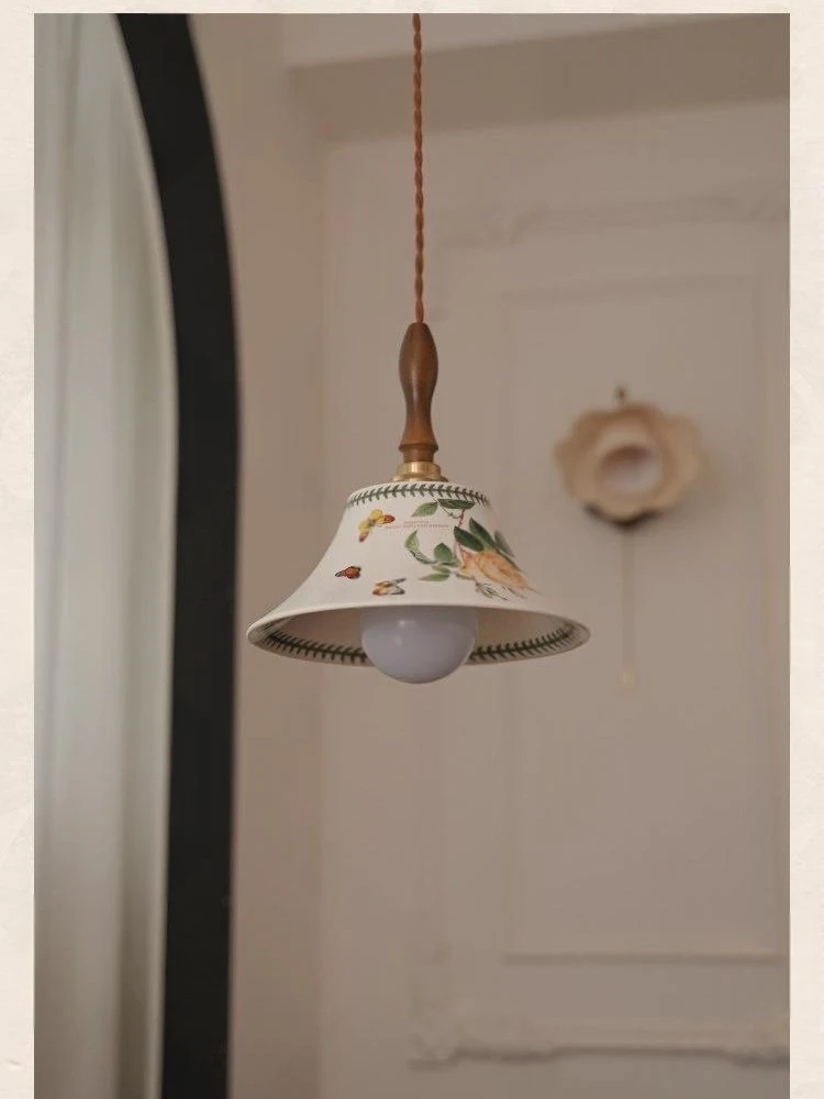 Vintage Floral Butterfly Ceramic Pendant Light Solid Wood Mini Hanging Lamp Retro Lighting For Kitchen Bedroom Cafe Bar Decor