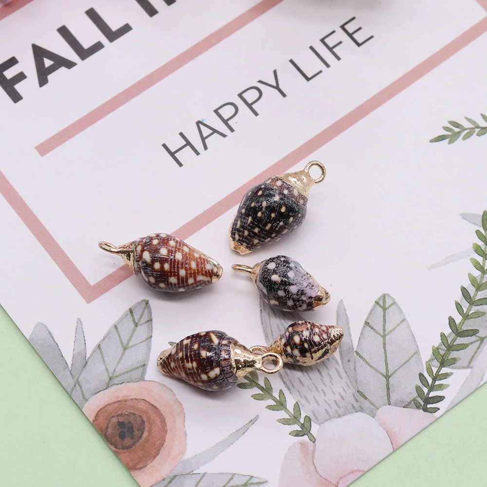 

New Exquisite Conch Shell Natural Shell Spotted Pattern Pendant Necklace Suitable for Women's Summer Vacation Beach Accessories