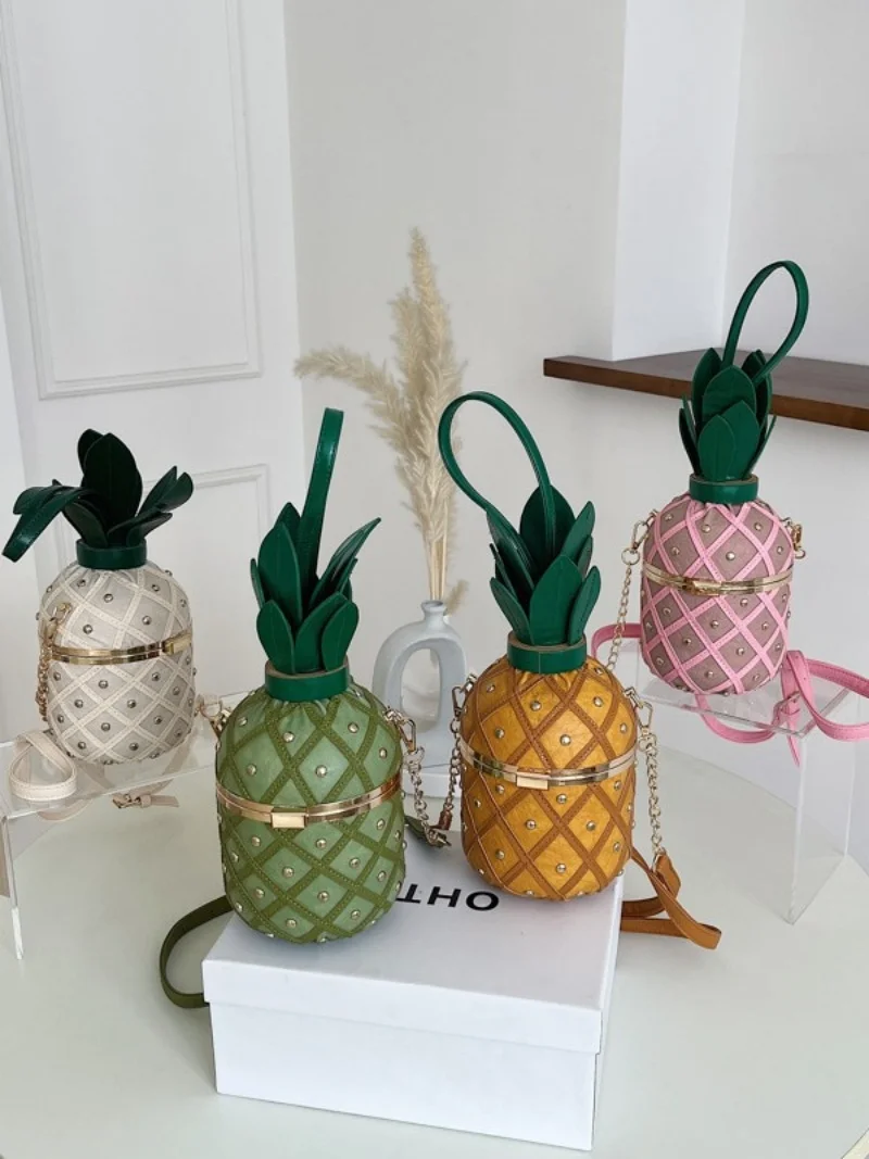 

Fashion Cute Pineapple Design Handbag Originality Design Ladys Crossbody Bag Metal Chain Shoulder Bag