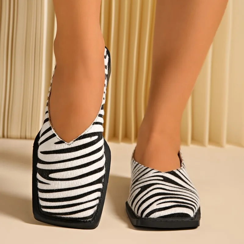 レトロなスクエアトゥの女性用フラットシューズ、浅めのスリッポン、上品なPUレザーフラットシューズ、女性用シンプルカジュアル秋用シングルシューズ