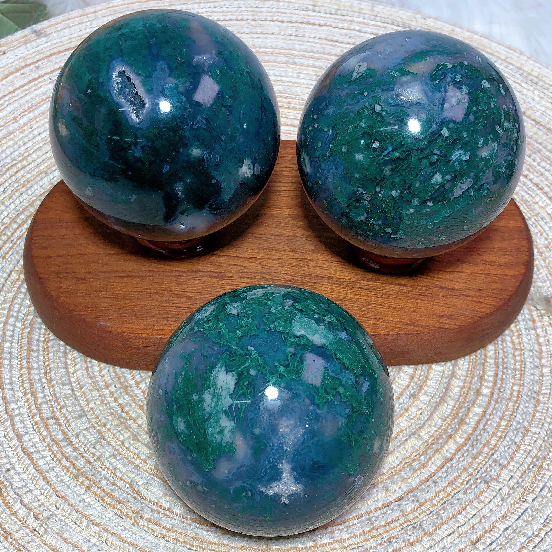 Natural Crystals Moss Agate Sphere Rainbow Druzy Home Decorations Rare Witchcraft Mineral Energy Gemstones