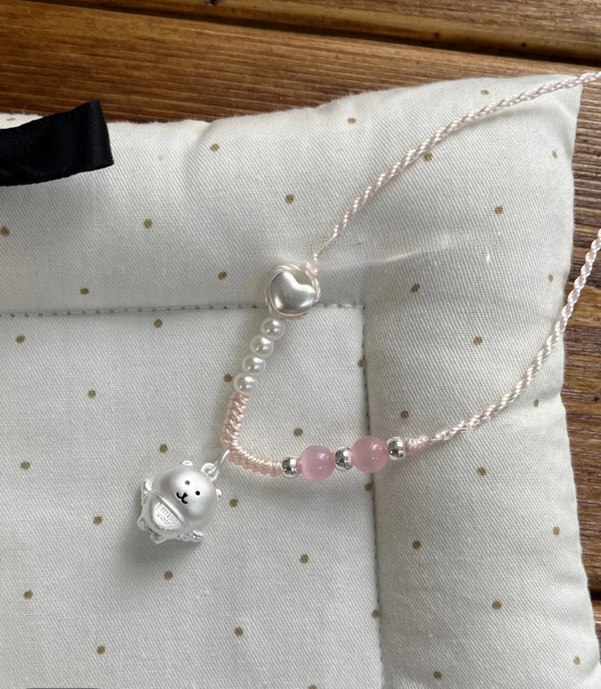 قلادة فضية نقية على شكل ملاك ينزل، هدية دب لطيف ذاتي التسليح للزوجة، تصميم أصلي، مجوهرات عصرية