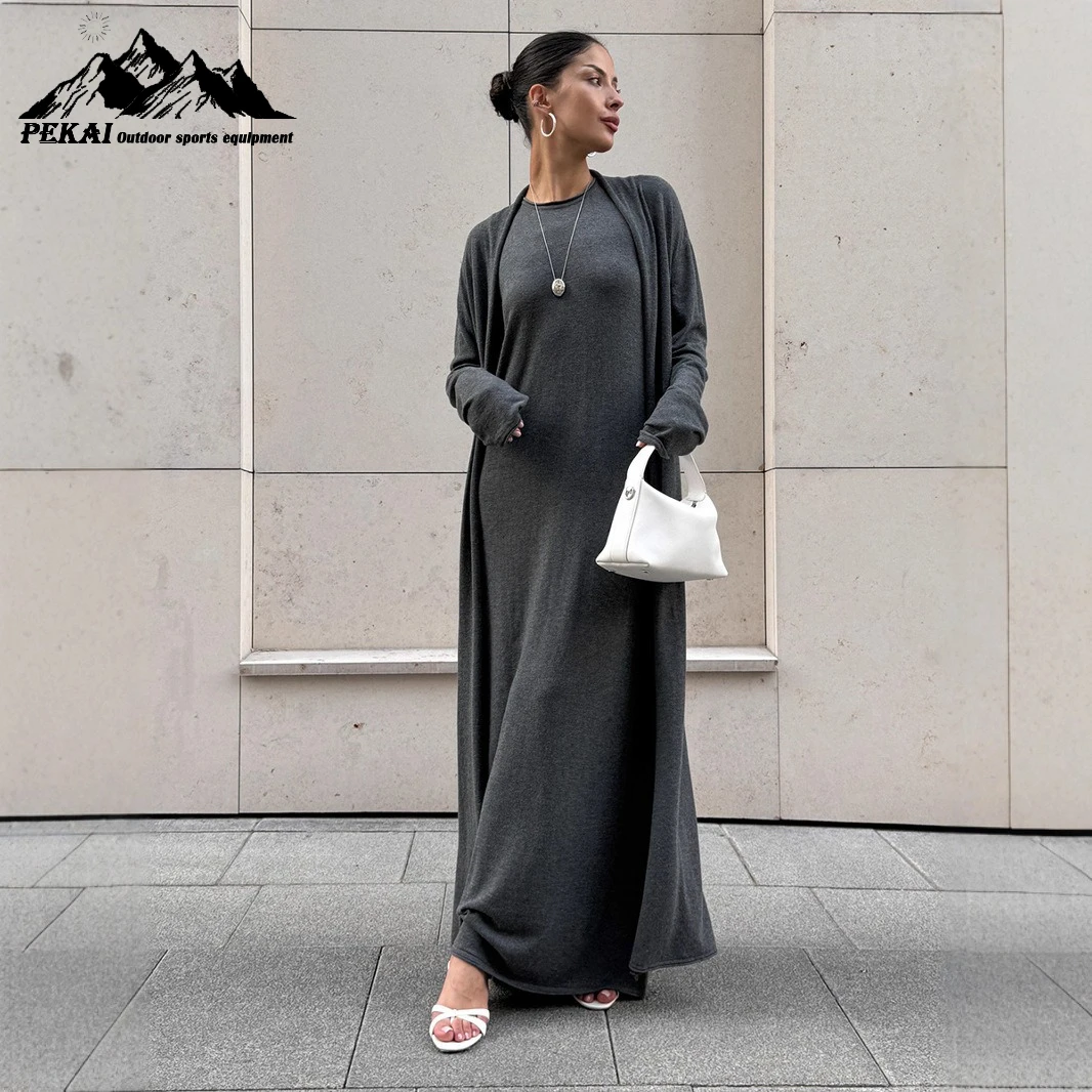 طقم فستان قصير محبوك بأكمام طويلة للأوروبية والأمريكية لخريف 2025 بدلة علوية ناعمة رائجة البيع للنساء