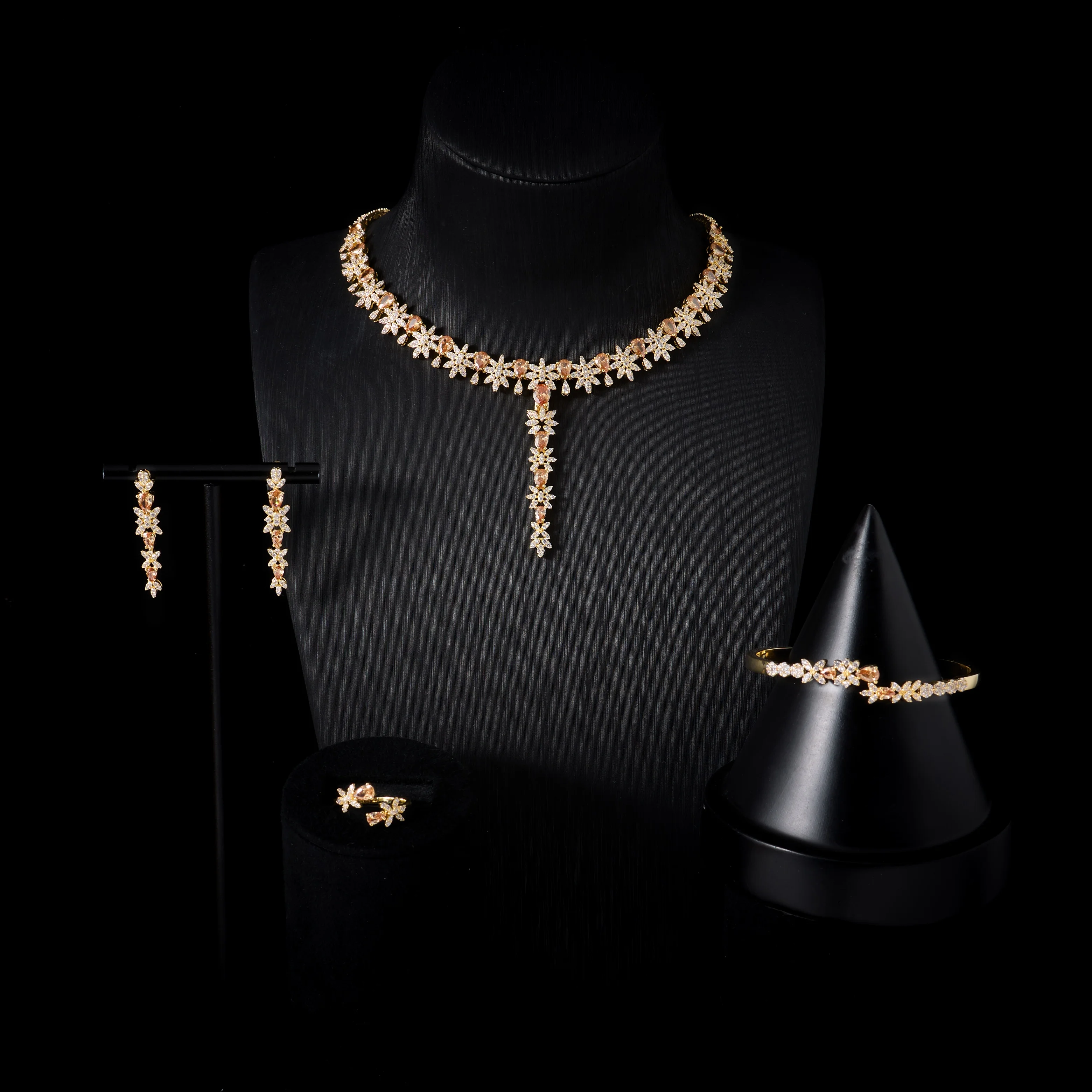 

New Year's Treats~4PCS Cubic Zirconia Detachable Jewelry Set for Women Elegant Crystal Necklaces Wedding Bride Accessories