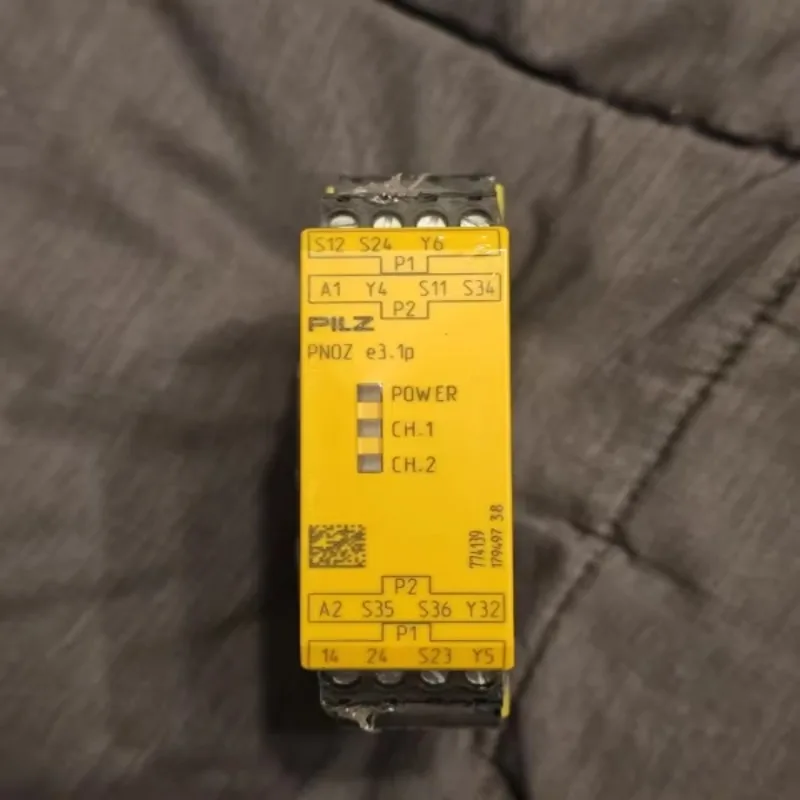 New  Ready Plc 774139-pnoz-e3.1p-24vdc-2so Safety Relay Gate  24vdc Warehouse Industrial Automation Controller