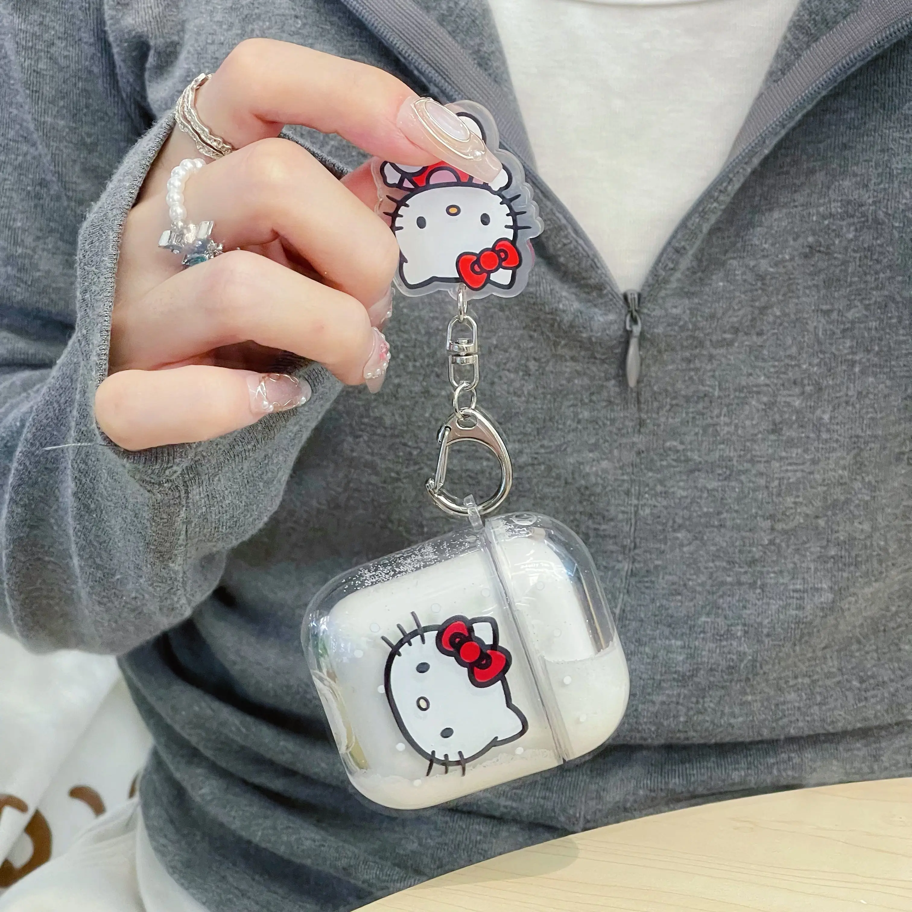 Luxury Quicksand Sanrios Hello Kitty with Pendant for AirPods 1 2 3 4 Pro 2 Case IPhone Earphone Accessories Air Pod Clear Cover