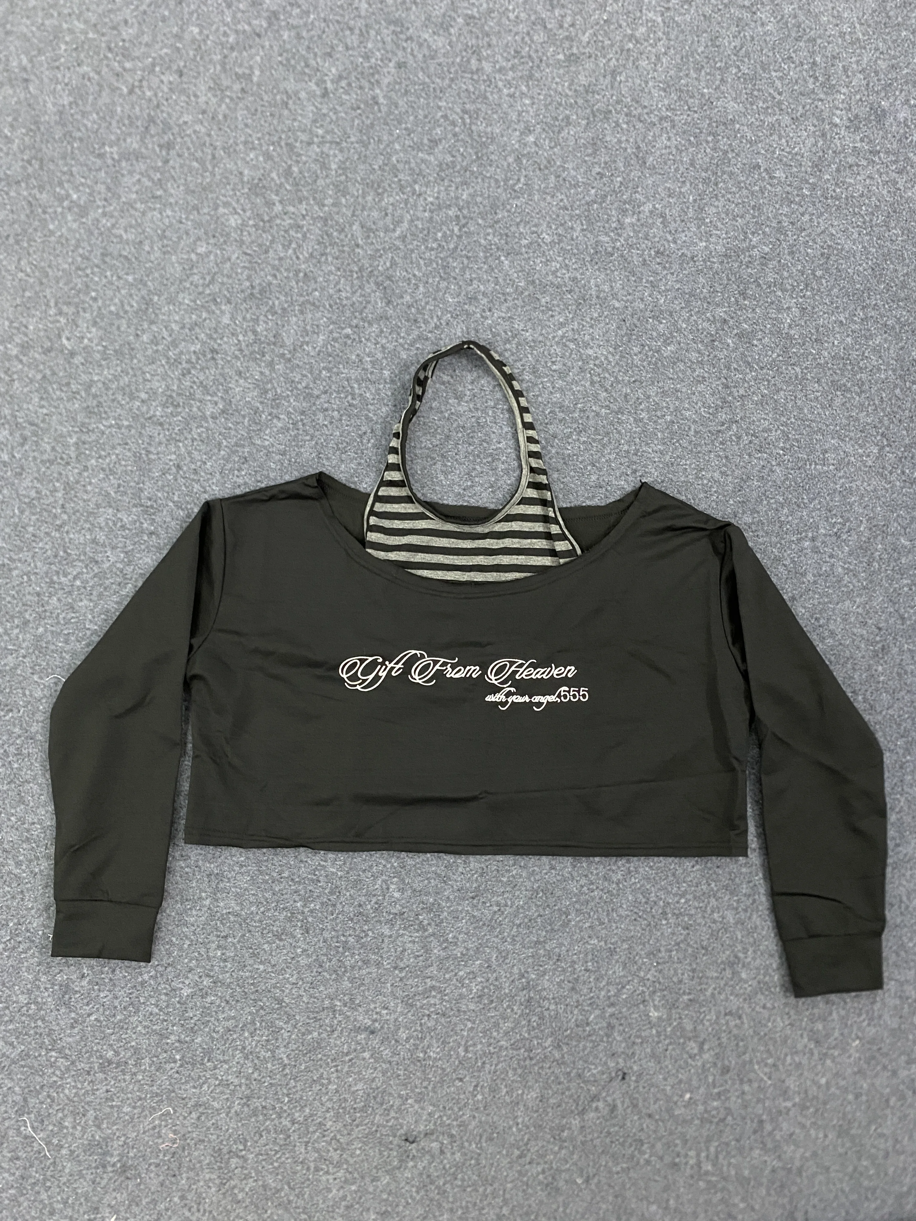Modisches, personalisiertes, lockeres, jugendliches, süßes europäisches und amerikanisches Mädchen-Gruppen-Sweet-Casual-Langarm-T-Shirt-Top Millennium