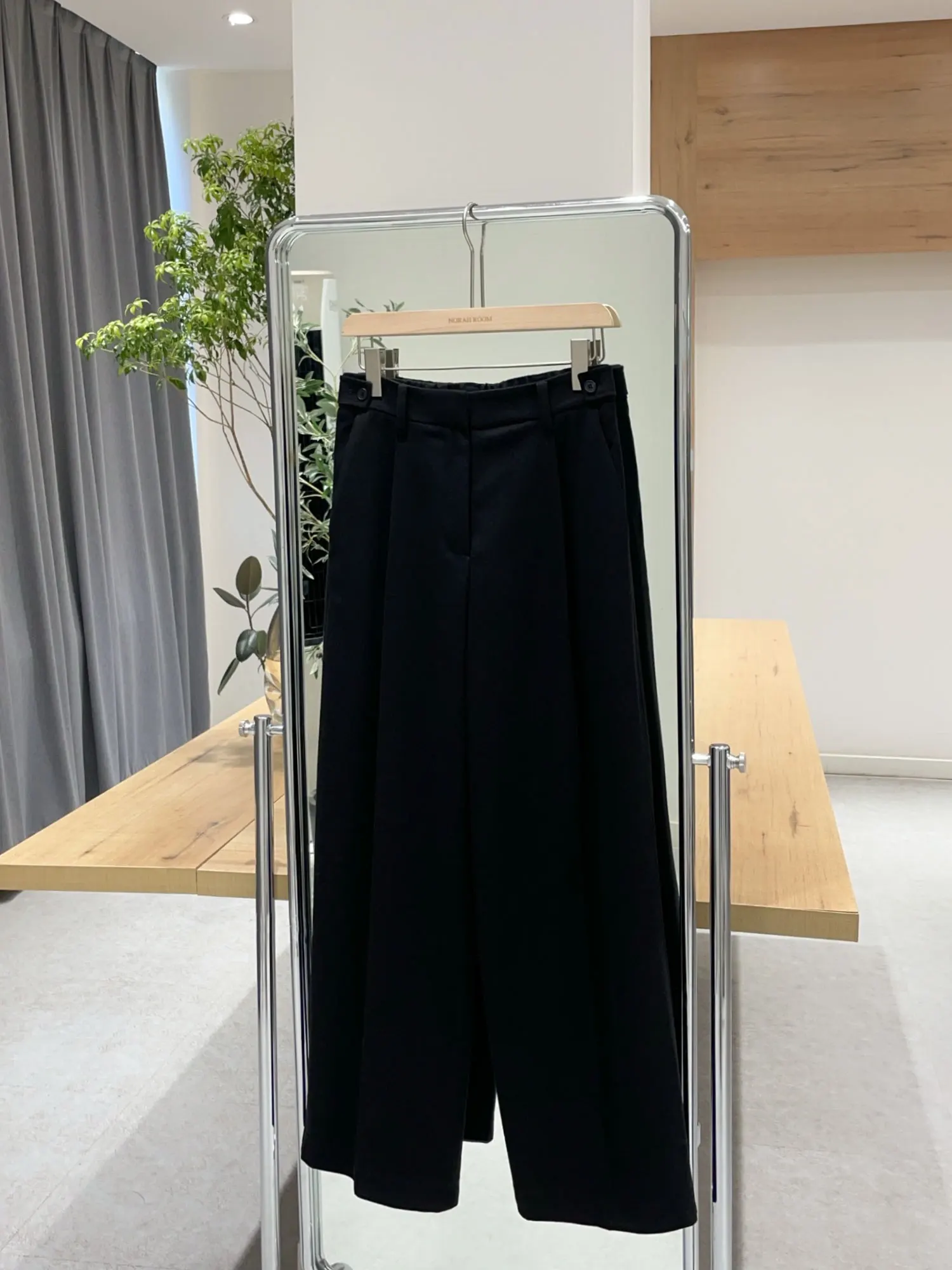 กางเกงสูททรงตรงเอวสูง Noxula Authentic รุ่น Fall 2025 จีบยาวคลุมเท้า ใช้งานได้หลากหลาย สไตล์เกาหลี ผ้าโพลีเอสเตอร์...