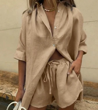 Imagen 2 del producto Novedad de verano, conjunto para mujer, camisa de manga corta con un solo pecho de Color sólido, conjunto de dos piezas, pantalones de pierna ancha, pantalones cortos con cordones, traje para mujer