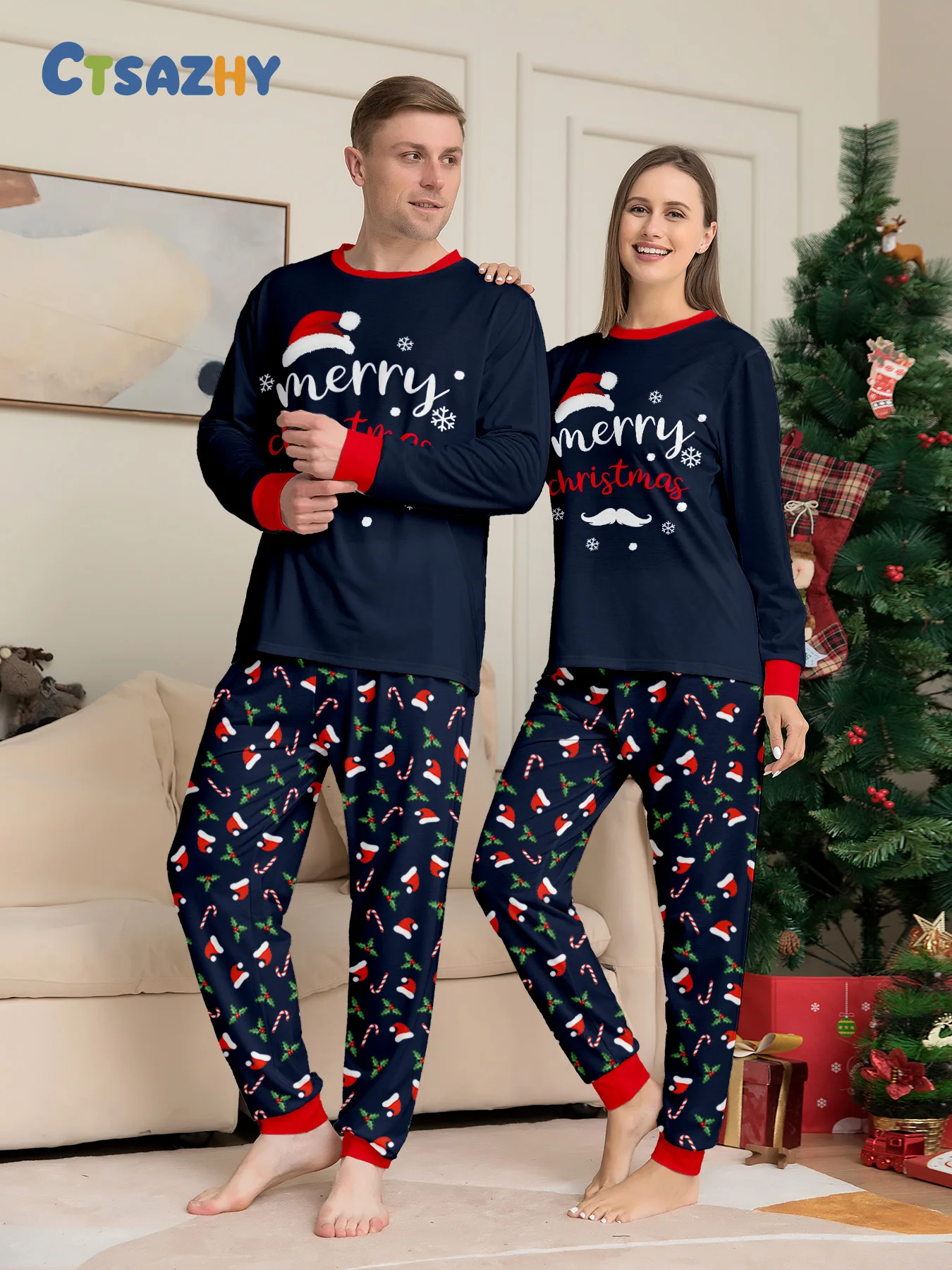 

Уютная рождественская парная пижама: темно-синие топы «Merry Christmas» с шляпой Санта-Клауса, брюки с праздничным рисунком