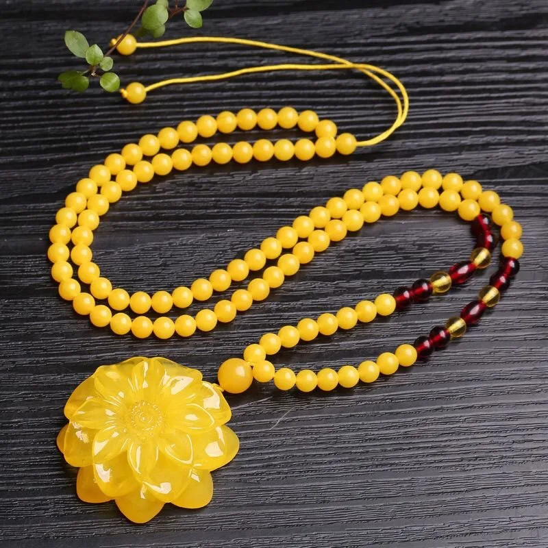 Vintage Beeswax Flower Pendant Necklace, Unisex Fashion Exquisite Jewelry (random Rope) New