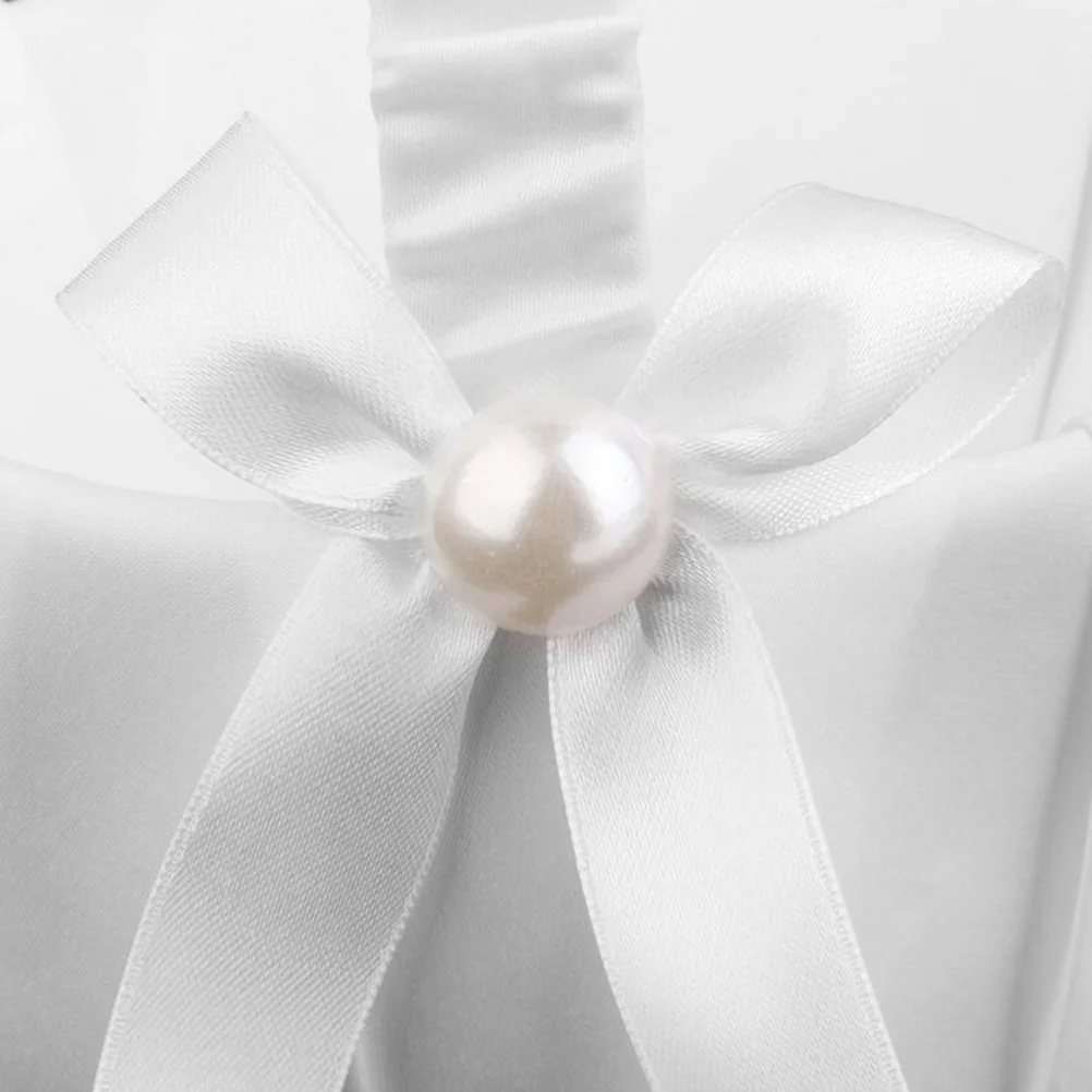 2 قطعة سلة زهور مزينة باللؤلؤ العتيق باقة زفاف عروس أنيقة محمولة خفيفة الوزن لتزيين الحدث لبتلة الزهور