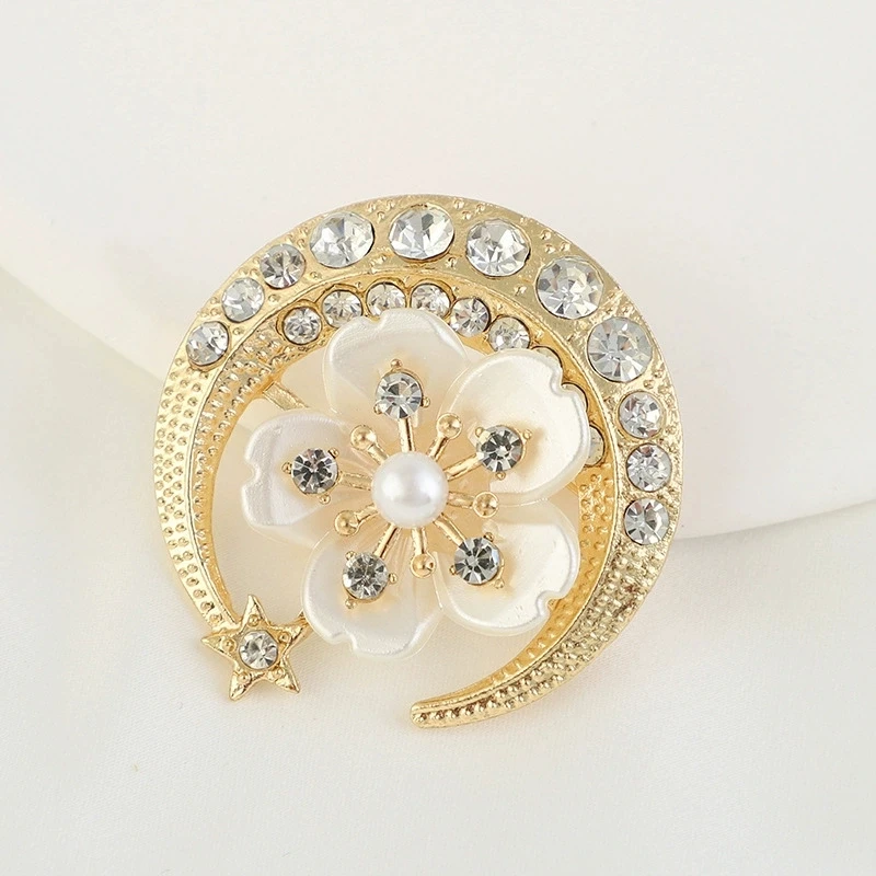 Alloy pearl inlaid diamond temperament flower decoration brooch clothing accessories chest fixing buckle