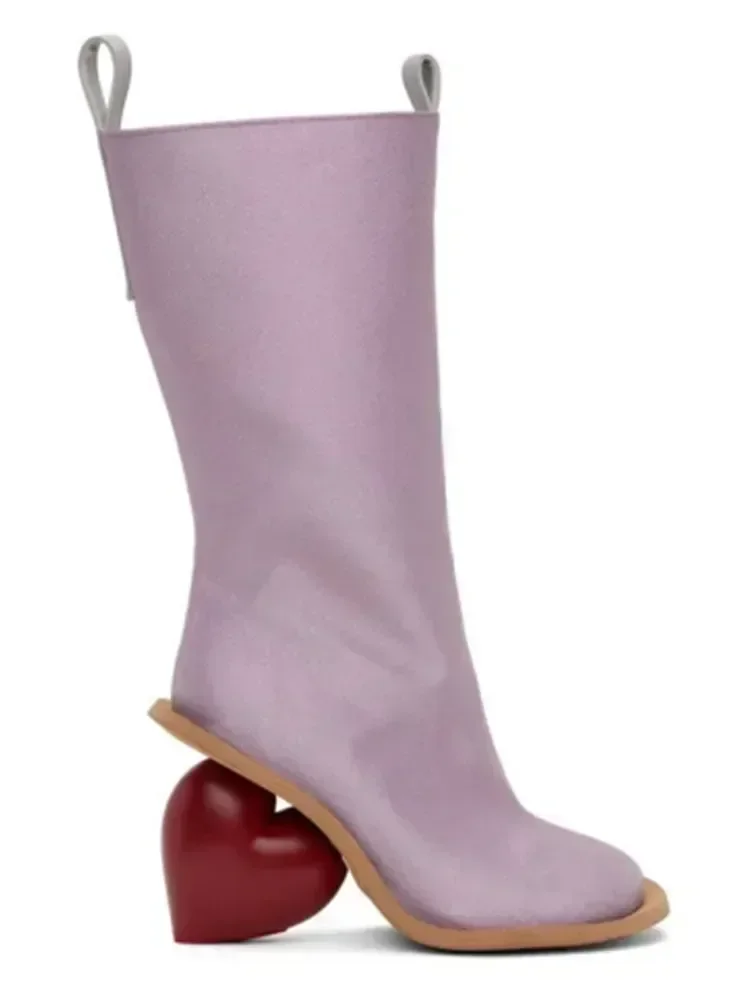 2024New Autumn and Winter Fashion Peach Heart Shaped High-heeled Boots with Round Toe and Side Zipper for Women\'s Calf Boots