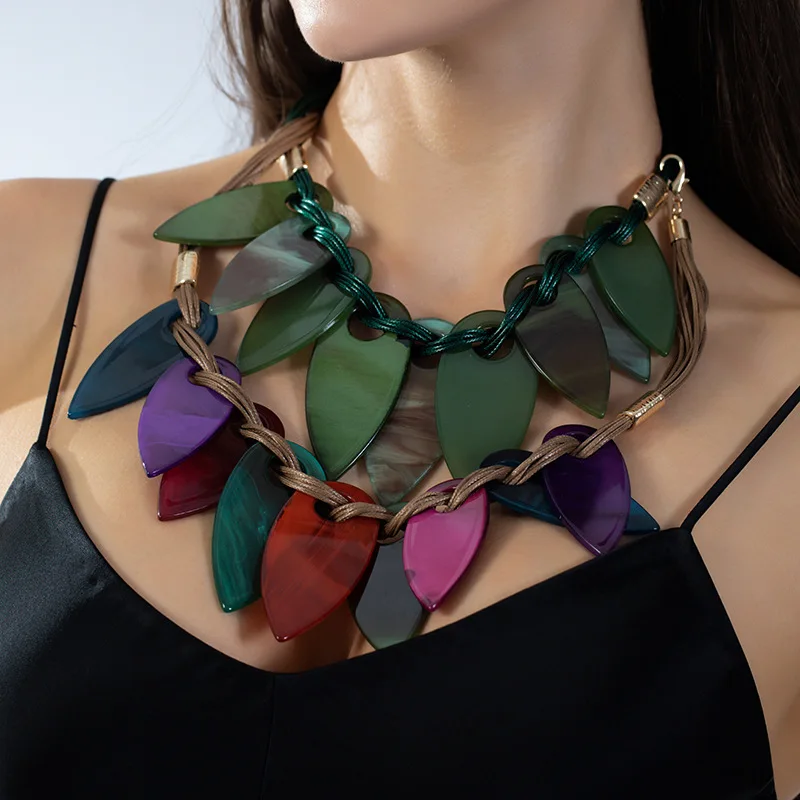 DIY accessories Christmas limited acrylic leaf necklace female, retro exaggerated color smudged collarbone chain, multi-color ne