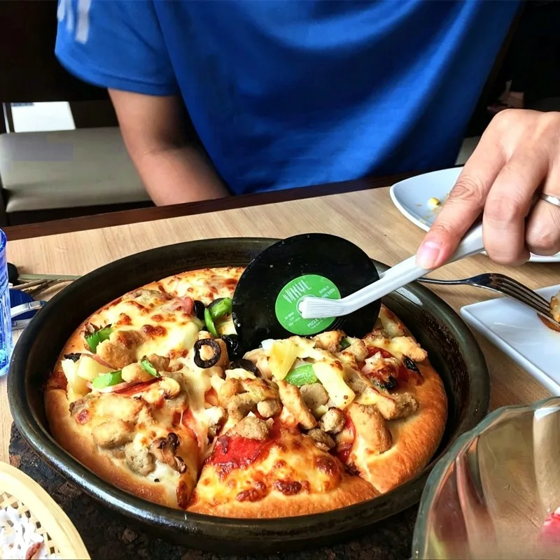 Vinyl Record Pizza Cutter Wheel Slicer Creative Kitchen Gadget Home Baking Cutting Tool