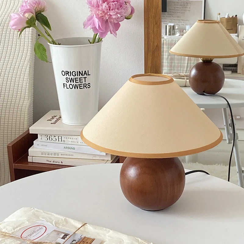 

Retro Solid Wood Table Lamp Walnut Color With A Medieval Atmosphere And A Rural Bedroom Bedside Atmosphere Small Table Lamp