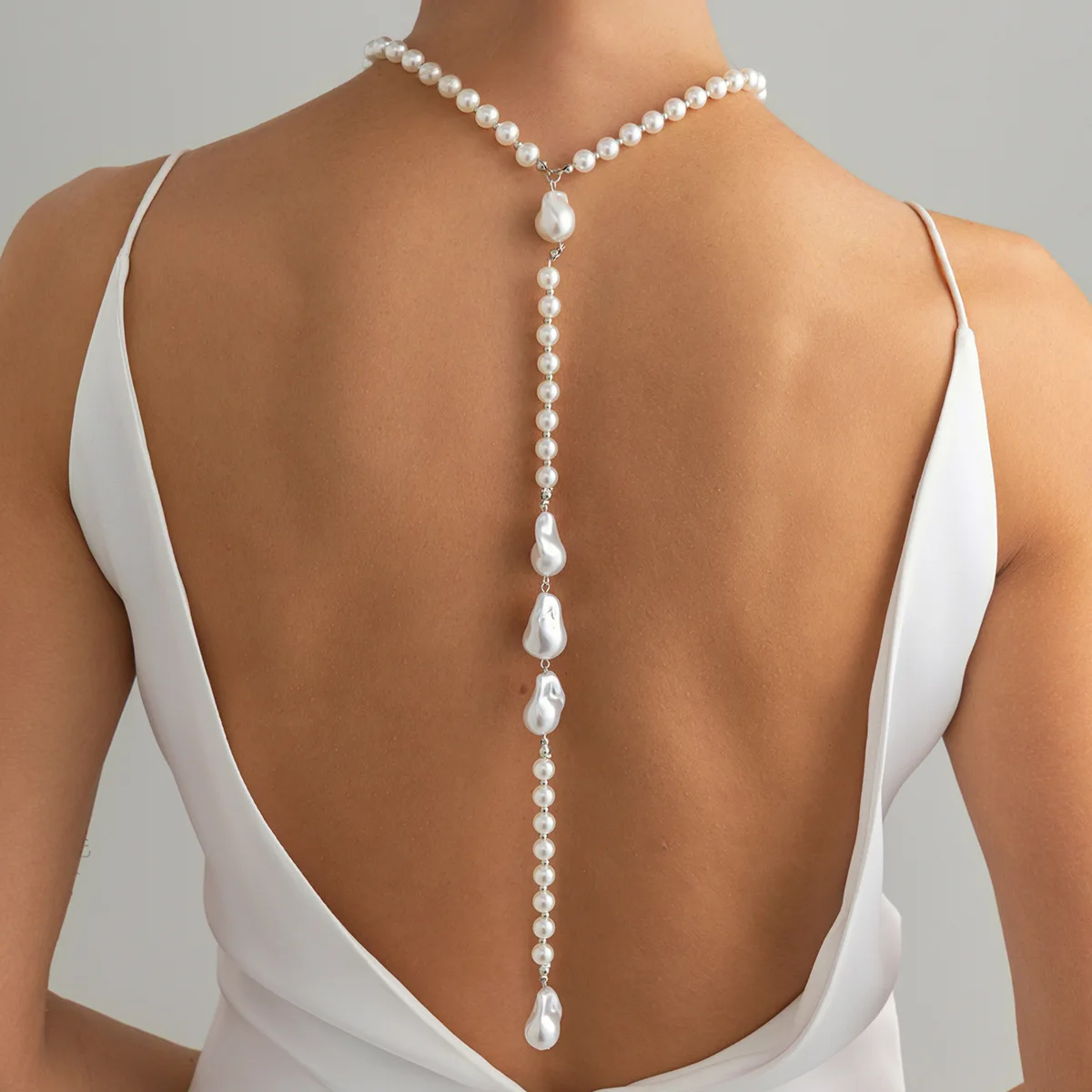 Retro Opposite Sex Imitation Pearl Y-Shaped Long Pendant Necklace 2026 Simple Sweet String Style Girl Fashion Sweater Jewelry
