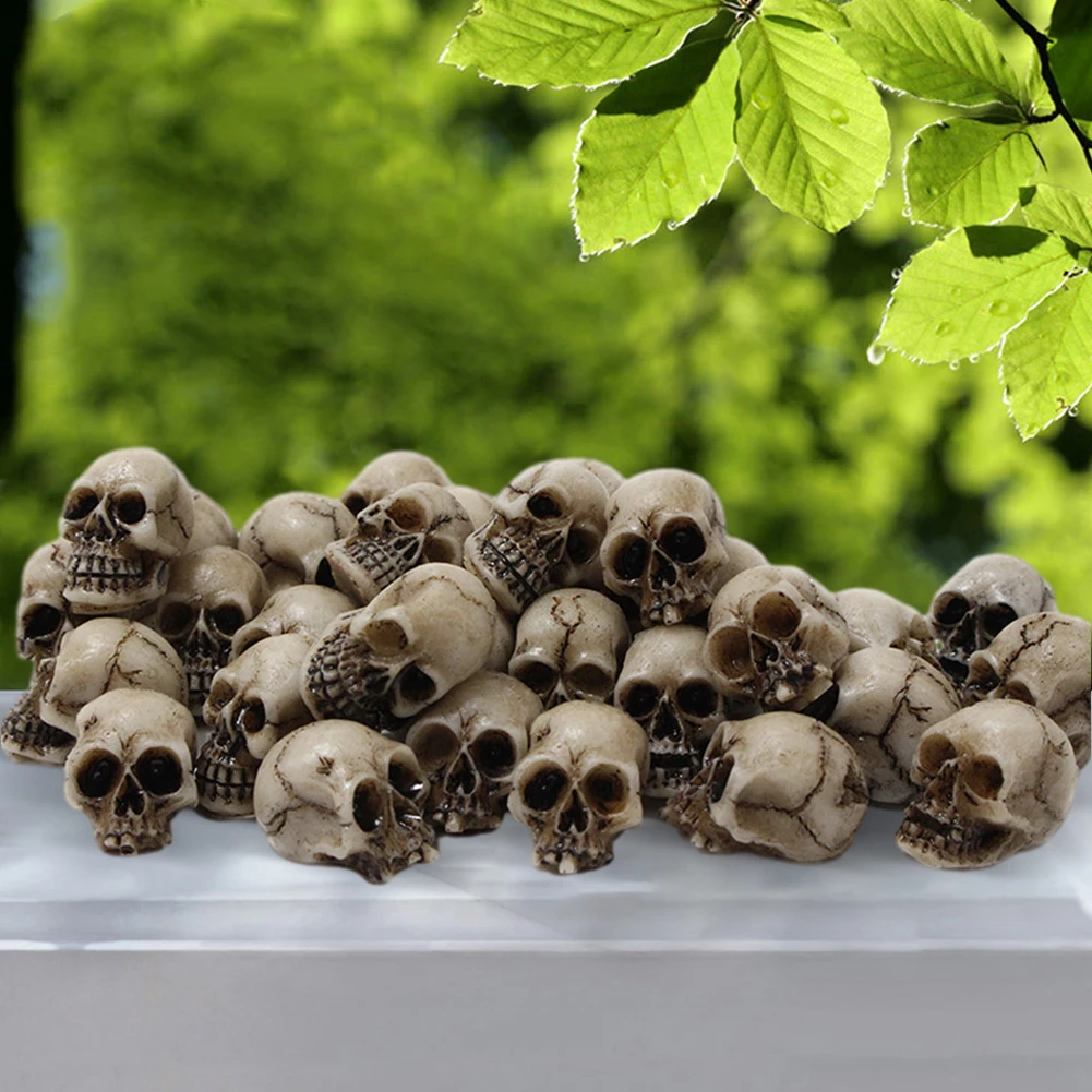 20Pcs Mini Skull Figure Decorative Halloween Gothic Skull Sculptures Creative Festival Theme Landscape Garden Potted Plant Decor