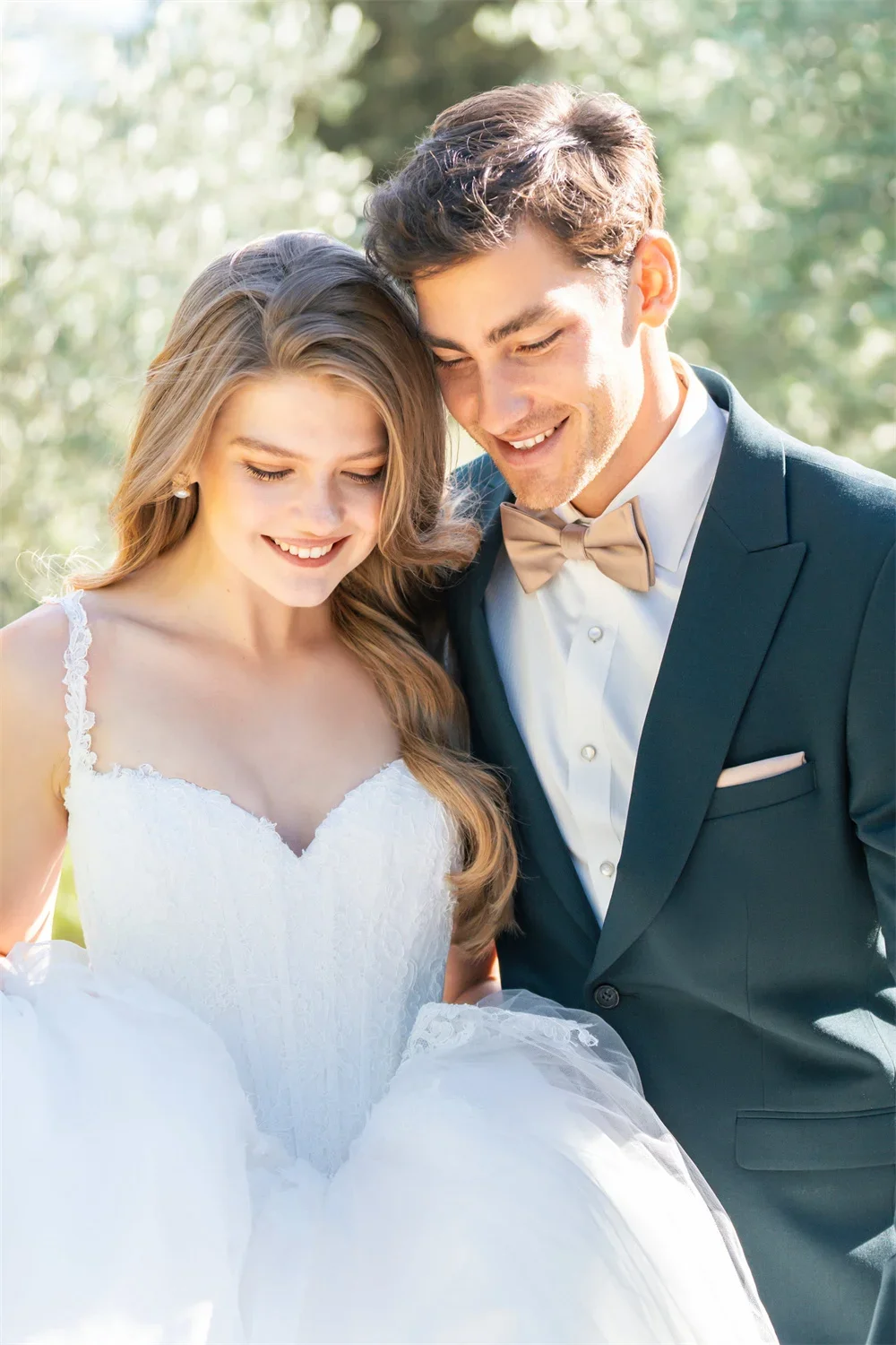 Flavinke カスタマイズされたヴィンテージスパゲッティストラップ Sweethart レースアップリケブライダル成長 A ラインのウェディングドレス 2025 Vestido De Noival