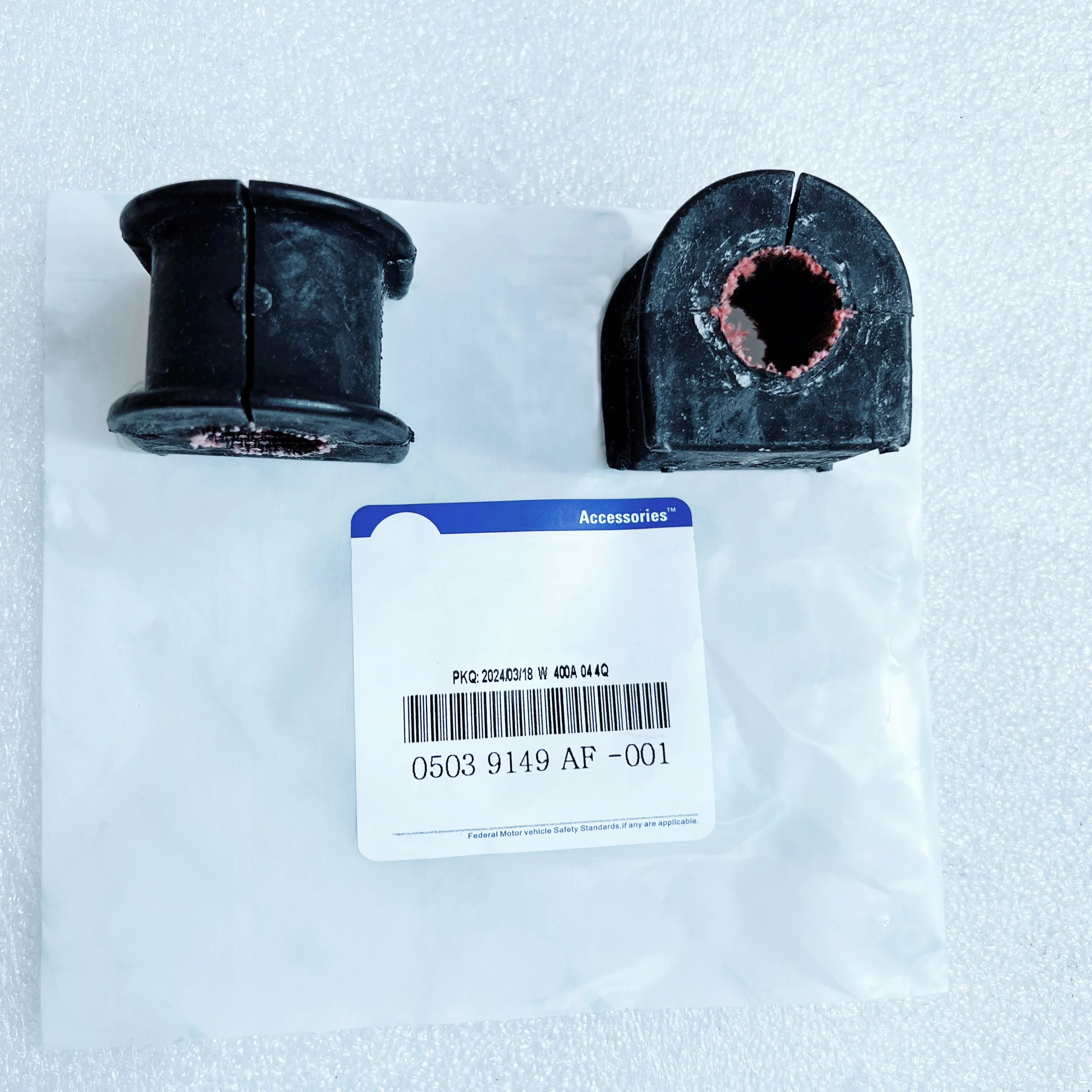 WAP01 2 rear Stabilizer Bar Bushings， 5039149AC, Are Applicable  To : Compass,MK, 2015-2017