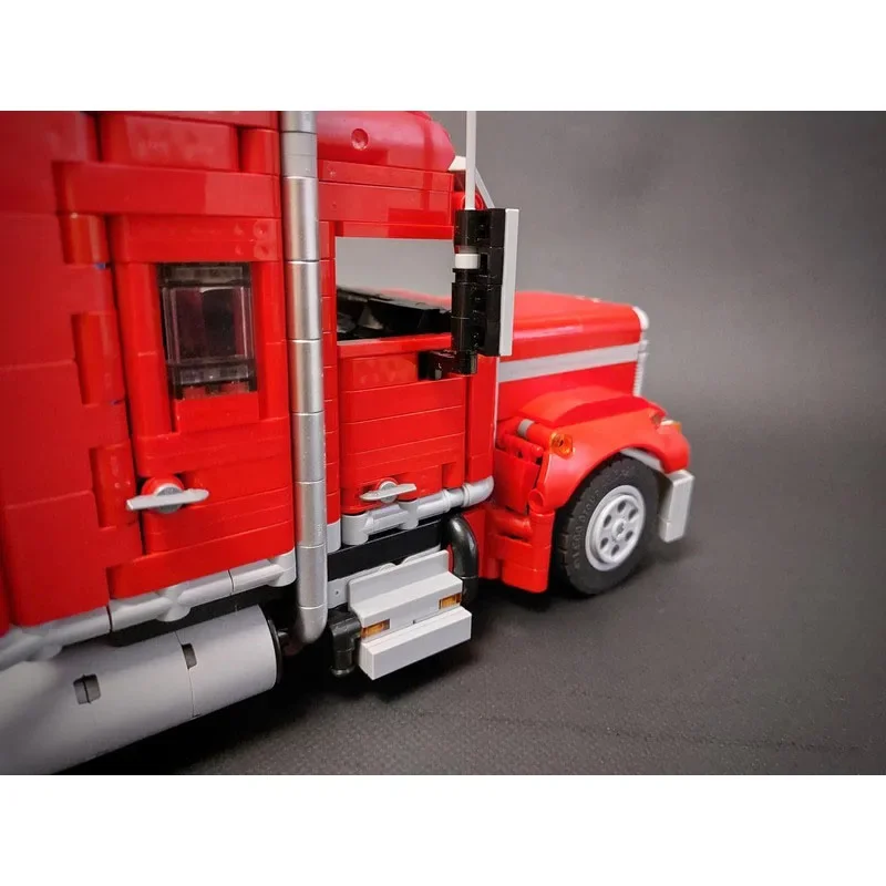 MOC-100795 Red New Style Cargo Truck Building Block Model 1828 Parts MOC Creative Boy Kids Birthday Building Blocks Toy Gift