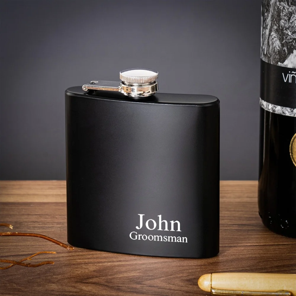 2026 Personalisierte Schwarze Flasche mit Namen, Geschenk für Trauzeugen, Graviert für Junggesellinnenabschied, Geschenk für den Bräutigam, Hochzeitsdekoration – Detail 7