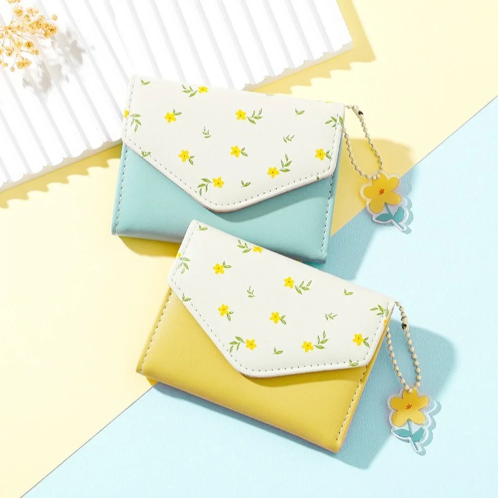 

Korean Style PU Envelope Wallet Soft Ins Floral Print Card Wallet Short with Flower Pendant Triple Fold Purse Outdoor