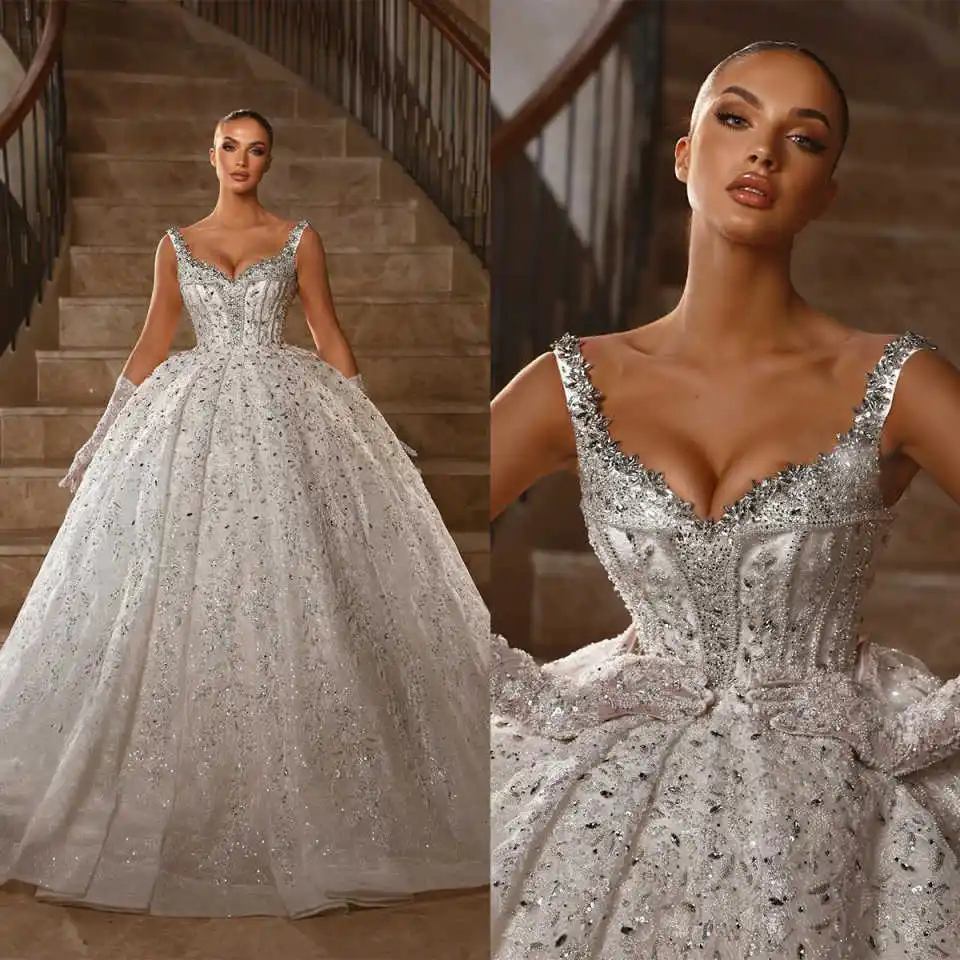 فساتين زفاف رائعة على شكل كرة حزام سباغيتي على شكل حرف v الماس دانتيل زي العرائس ذيل محكمة Vestidos De Novia مخصص