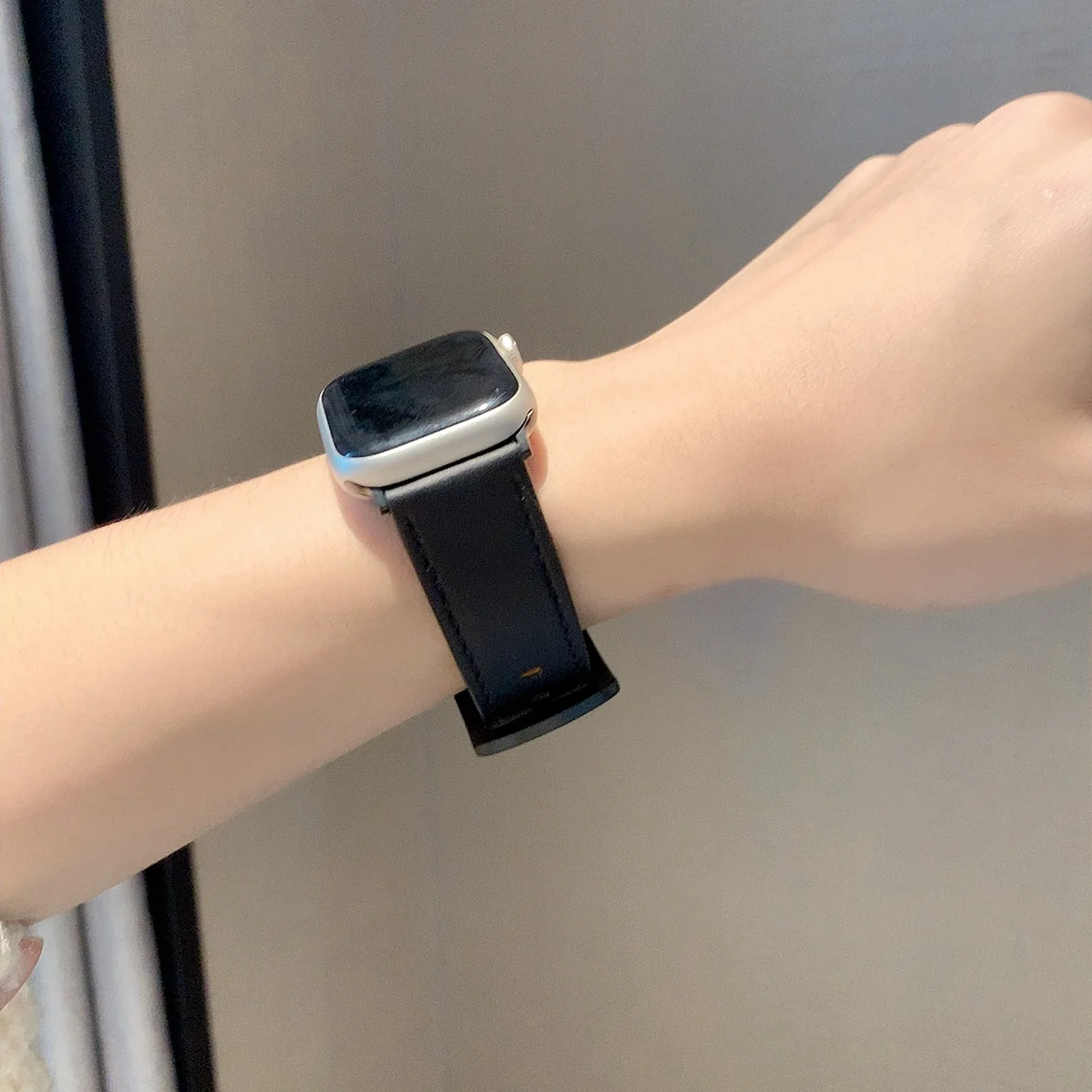 Excellent Leather loop For Apple Watch band women Series Ultra 10/9/8/7/6 38mm 40mm 41mm 42mm 44mm 45mm 46mm Strap