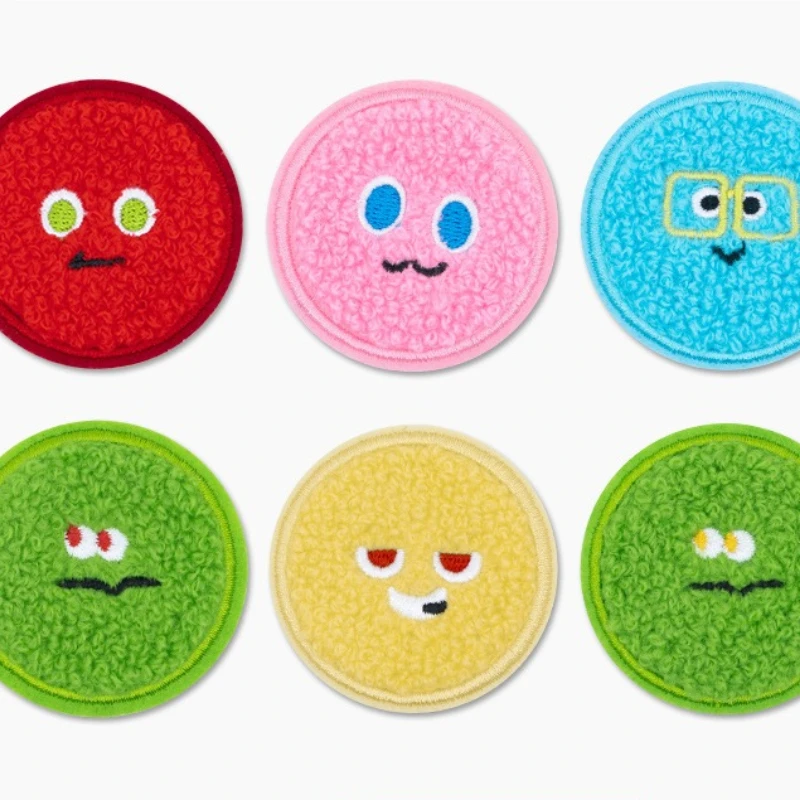 50pcs/Lot Anime Embroidery Patch Shirt Bag Clothing Decoration Accessory Craft Diy Applique Mayday Emoji Towel Round