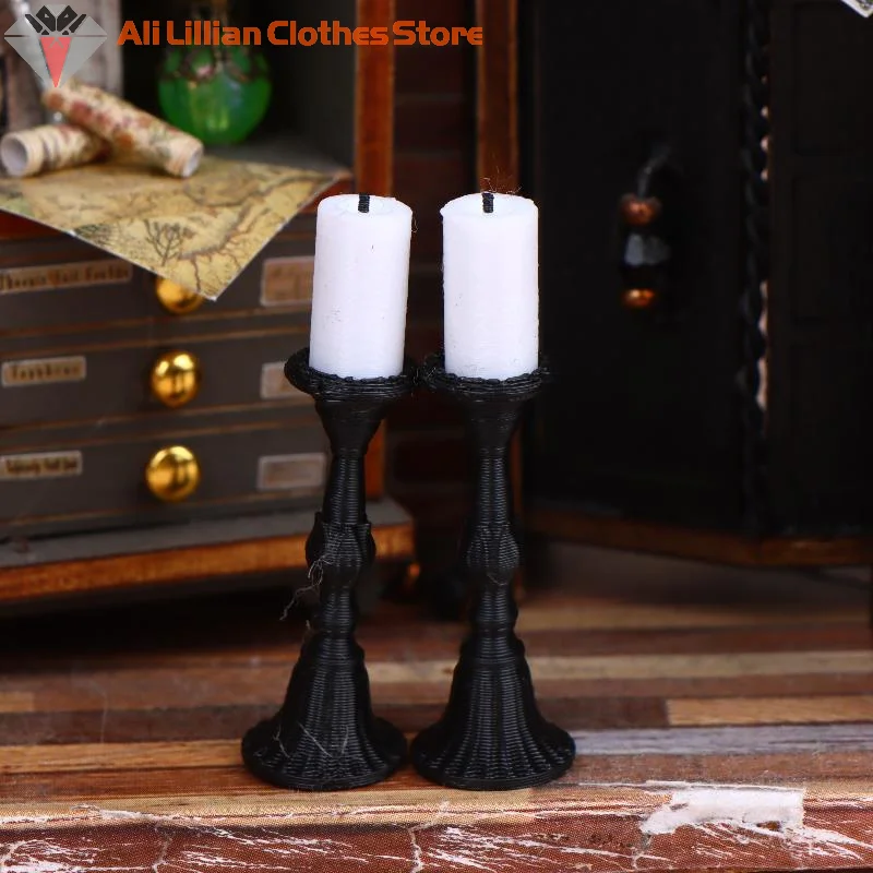 New.2Pcs Miniature Retro Candle Holder Set With 2 Candles Dollhouse Simulation Candlestick Model Dolls House Mini Scene Decor