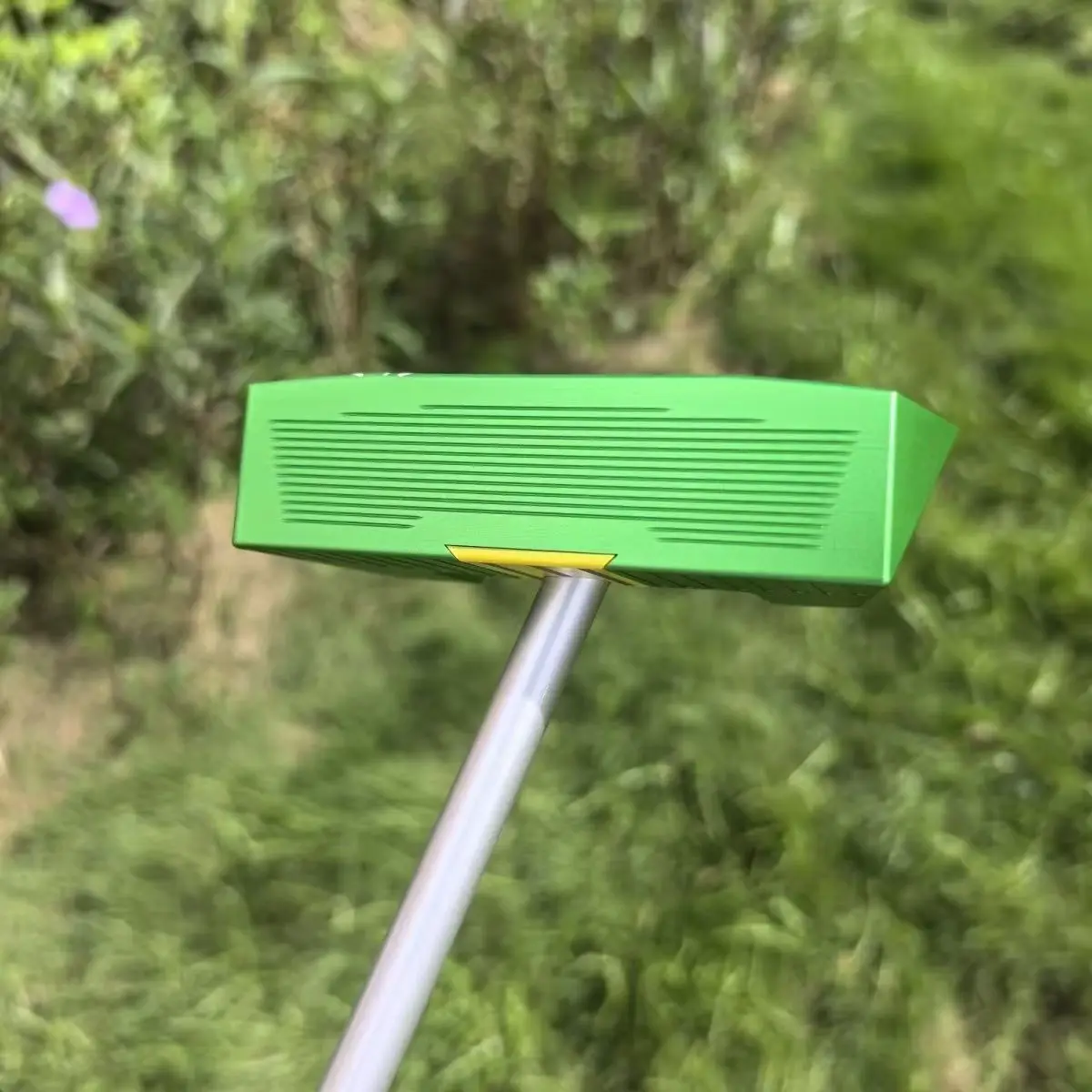 

MEZZ.1 Big Black Bull, автоматическая балансирующая клюшка для возвращения лица, белый стержень, персонализированная версия