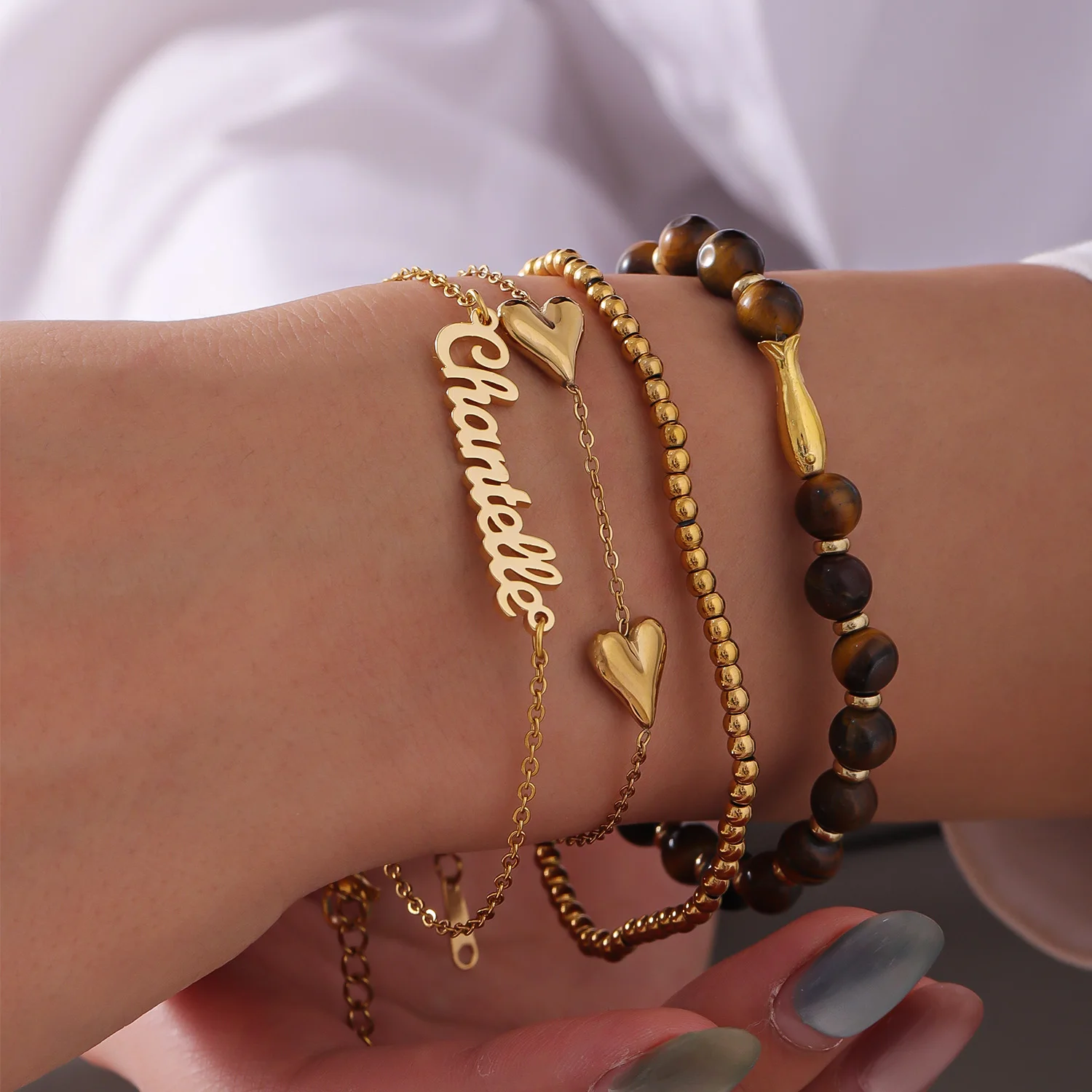 

Набор браслетов с именем на заказ, многослойная штабелируемая бусина из нержавеющей стали с хрустальным камнем, 18-каратное золото, цепочка в форме сердца, подарок на годовщину для нее
