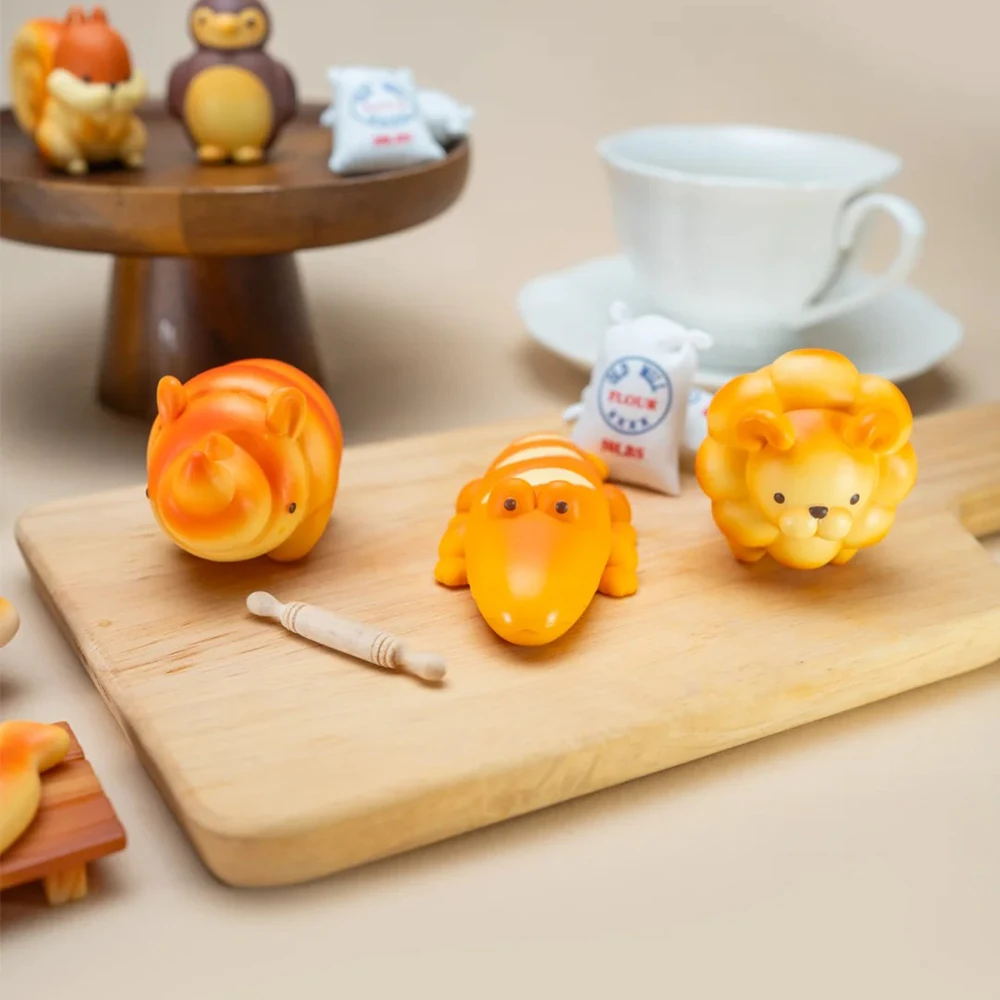 Gambar Mini Toko Roti Hewan Seri 2 Kotak Buta Ornamen Boneka Lucu Hadiah Mainan Koleksi Trendi Buatan Tangan untuk Segala Usia