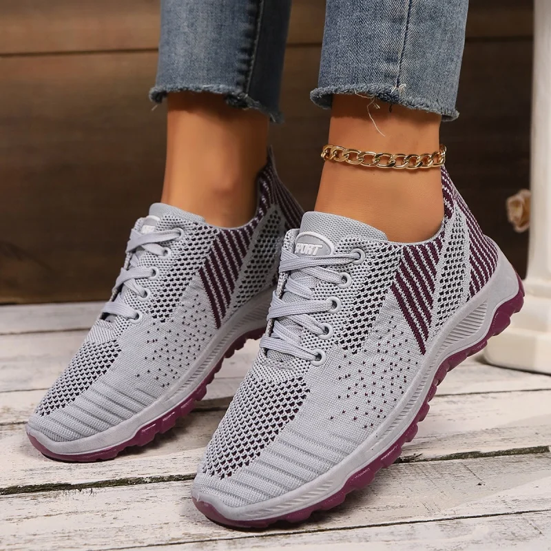 Chaussures de sport décontractées à lacets pour femmes, baskets rondes en maille, chaussures respirantes d'été pour femmes, chaussures de plein air tissées volantes