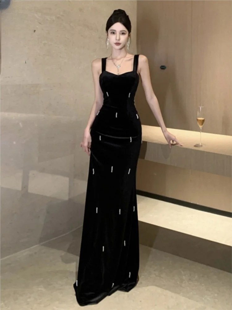 

Heavy handcrafted beaded banquet velvet floor-length skirt trendy long dress