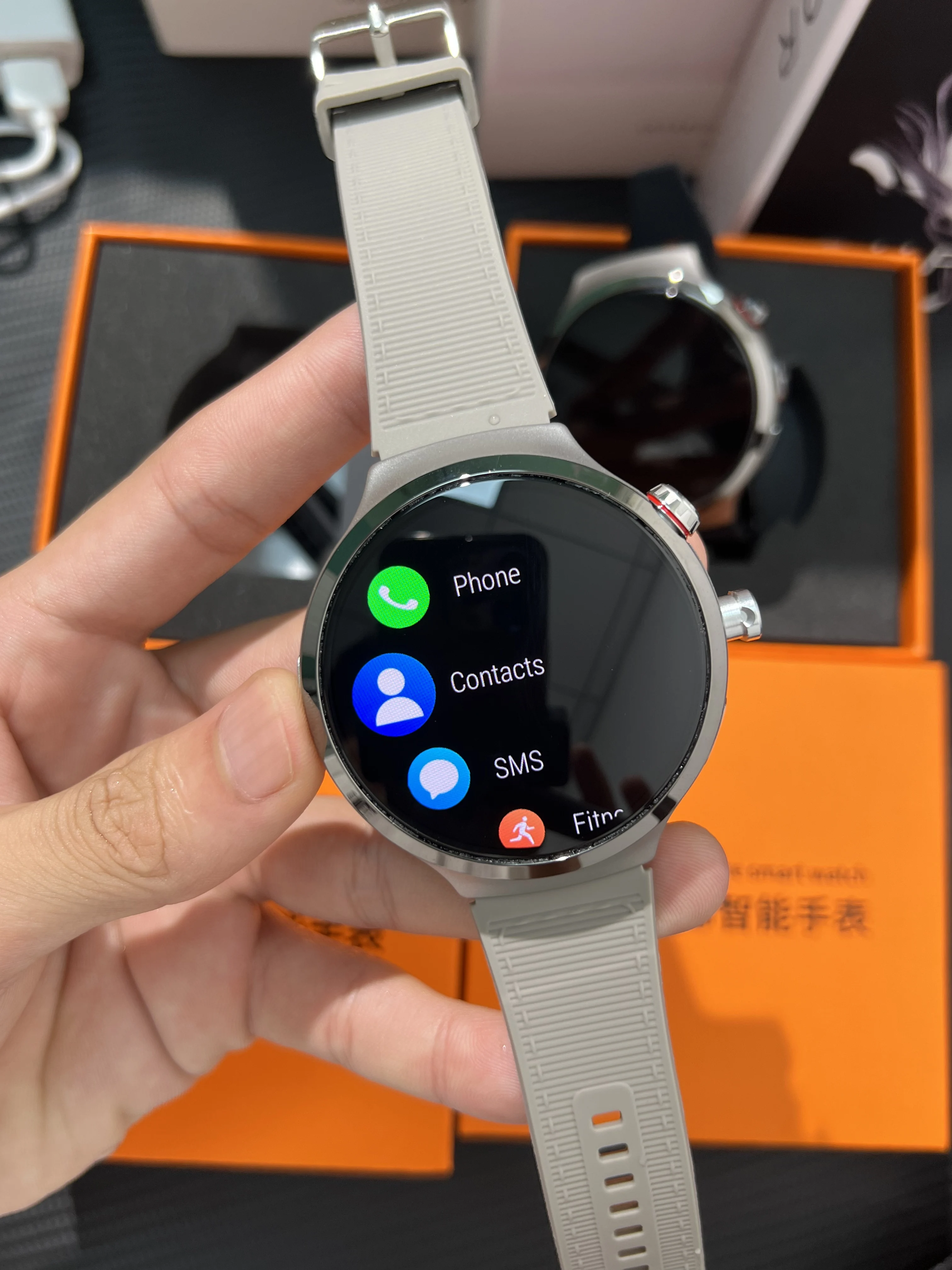 Smartwatch con ampio schermo Amoled da 1,98 pollici 210 °   Telecamera rotante Posizione GPS Monitoraggio sanitario Android 13.0 Smart Watch da uomo