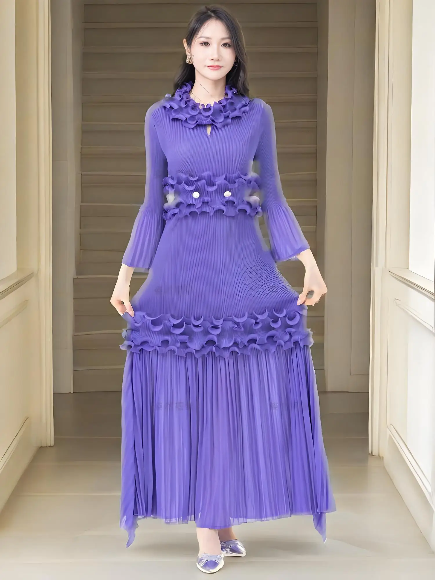 

Miyake 2025 New Summer Dress Large Size Pleated Women's Summer Dresses The Dress Light Luxury High-end Pleated Clothes